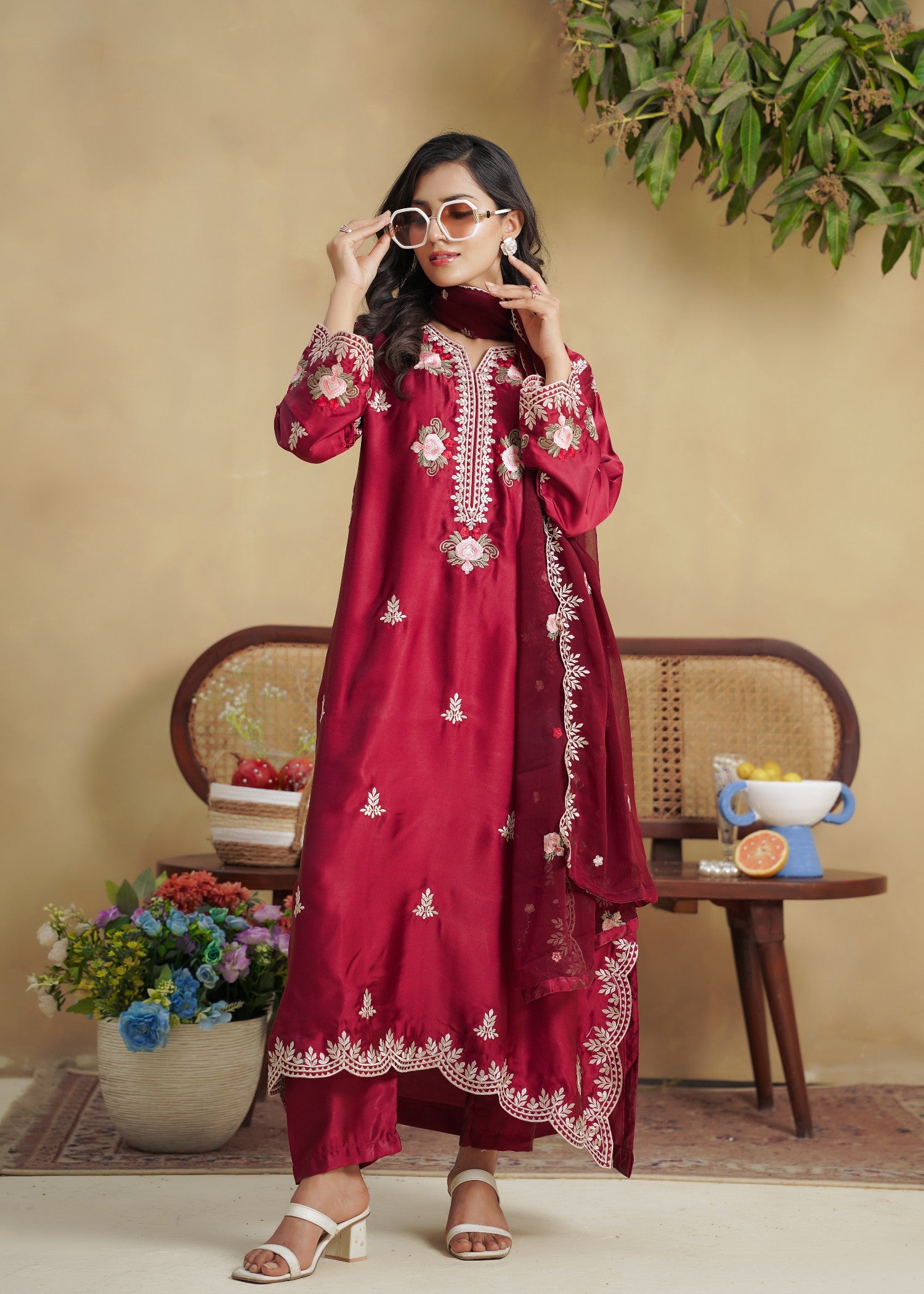 silk Kaftan in Rose red
