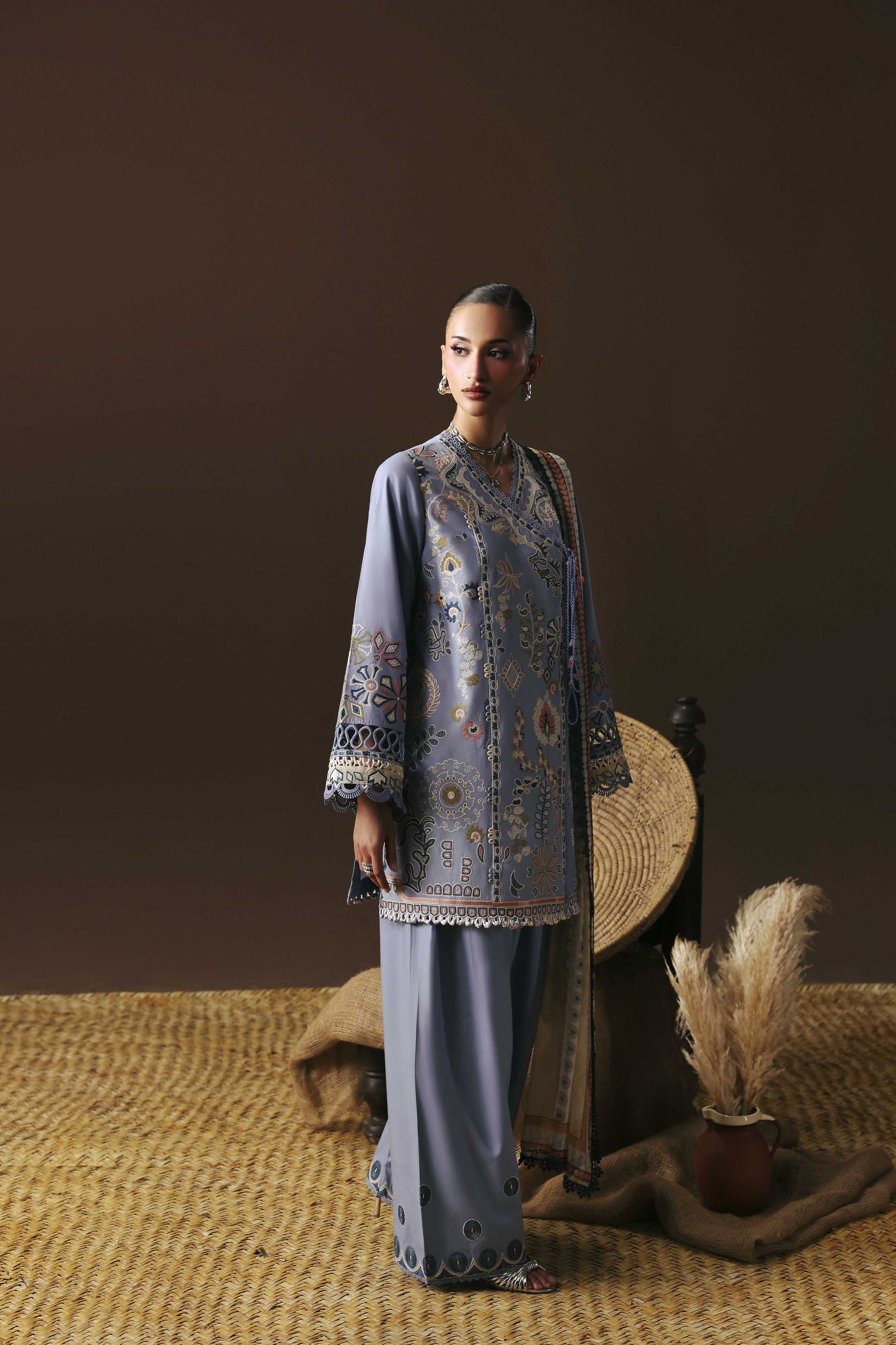 Luxury Lawn – SL-02-26-V2
