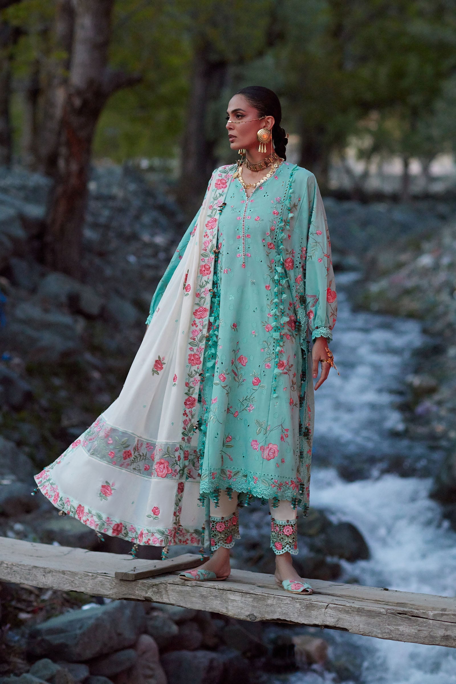 Kashmee Luxury Eid Lawn – GULRAAZ (EL26-08 B)