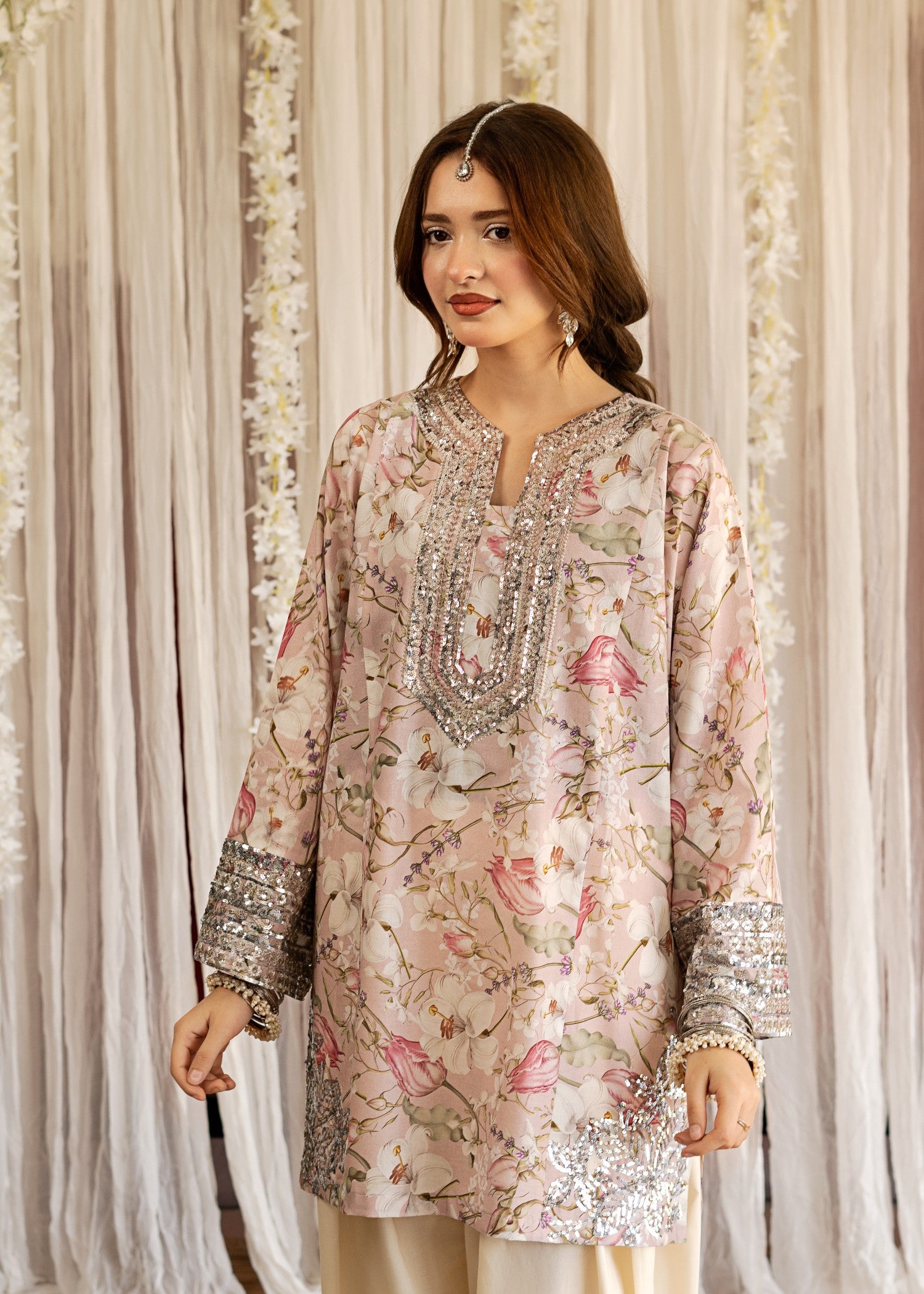 lawn Kurta Set in Baby pink, off-white