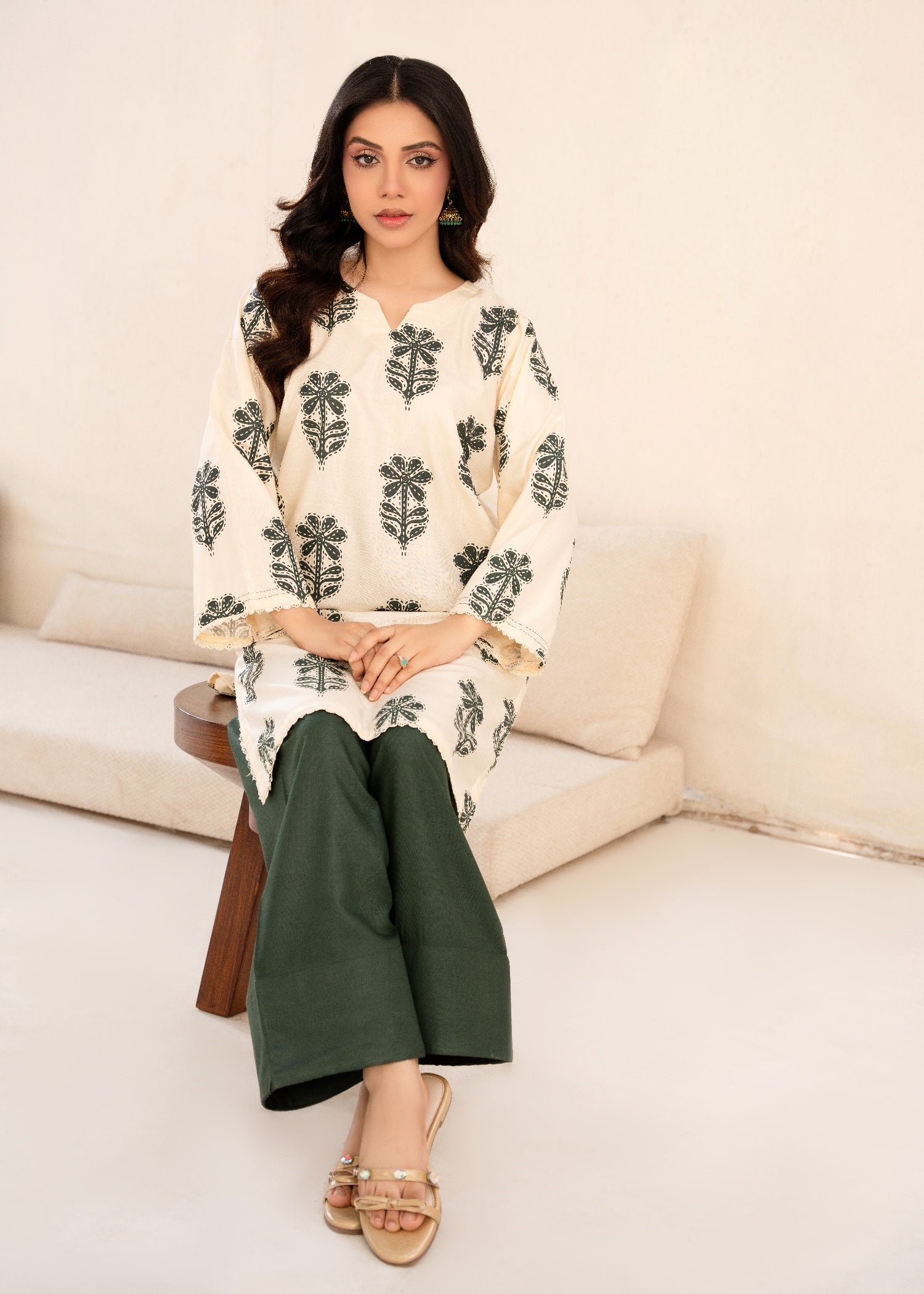 linen Kurta Set in Bottle green, cream