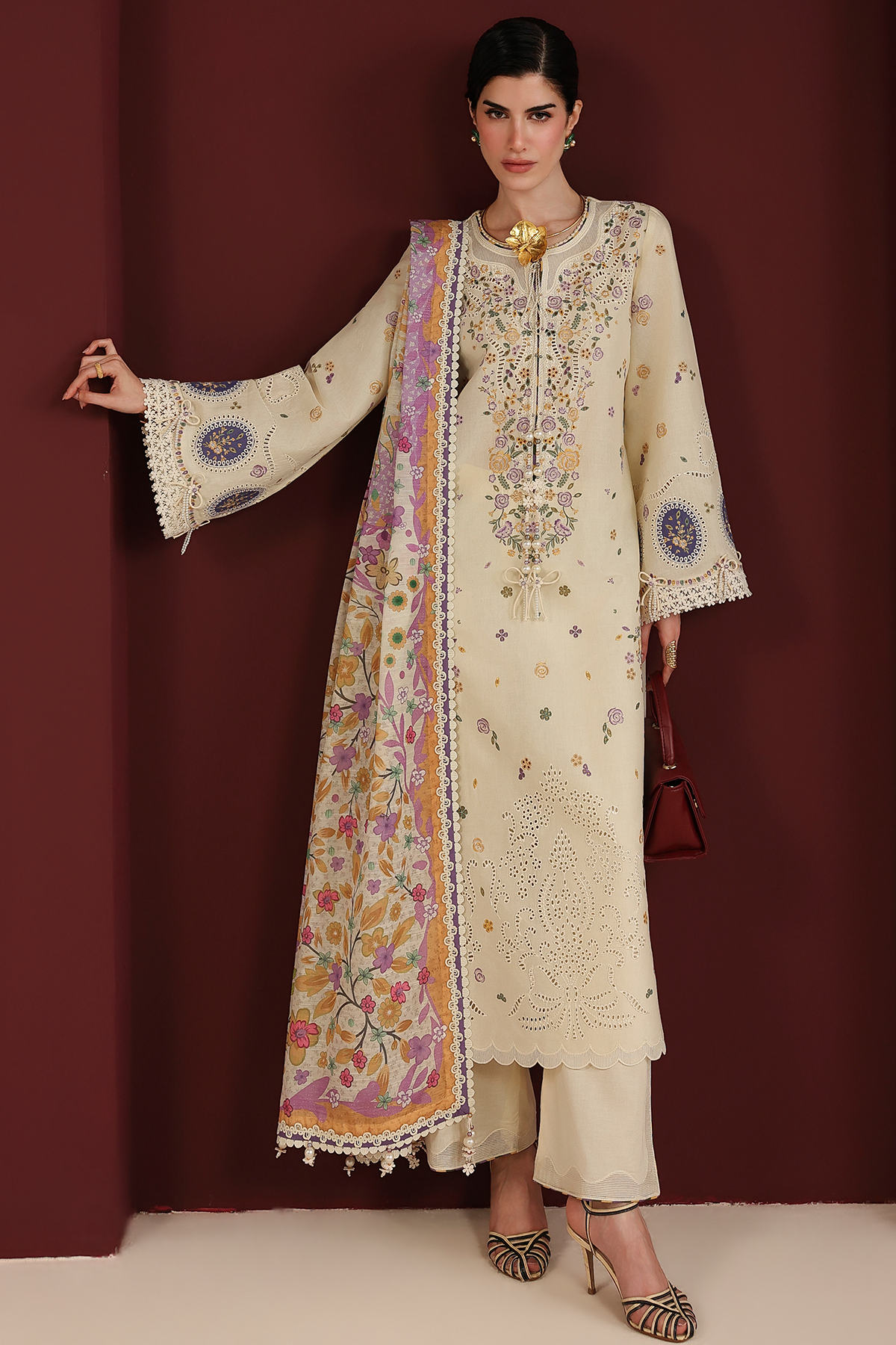 Iris Luxury Festive Lawn – IL26-D01