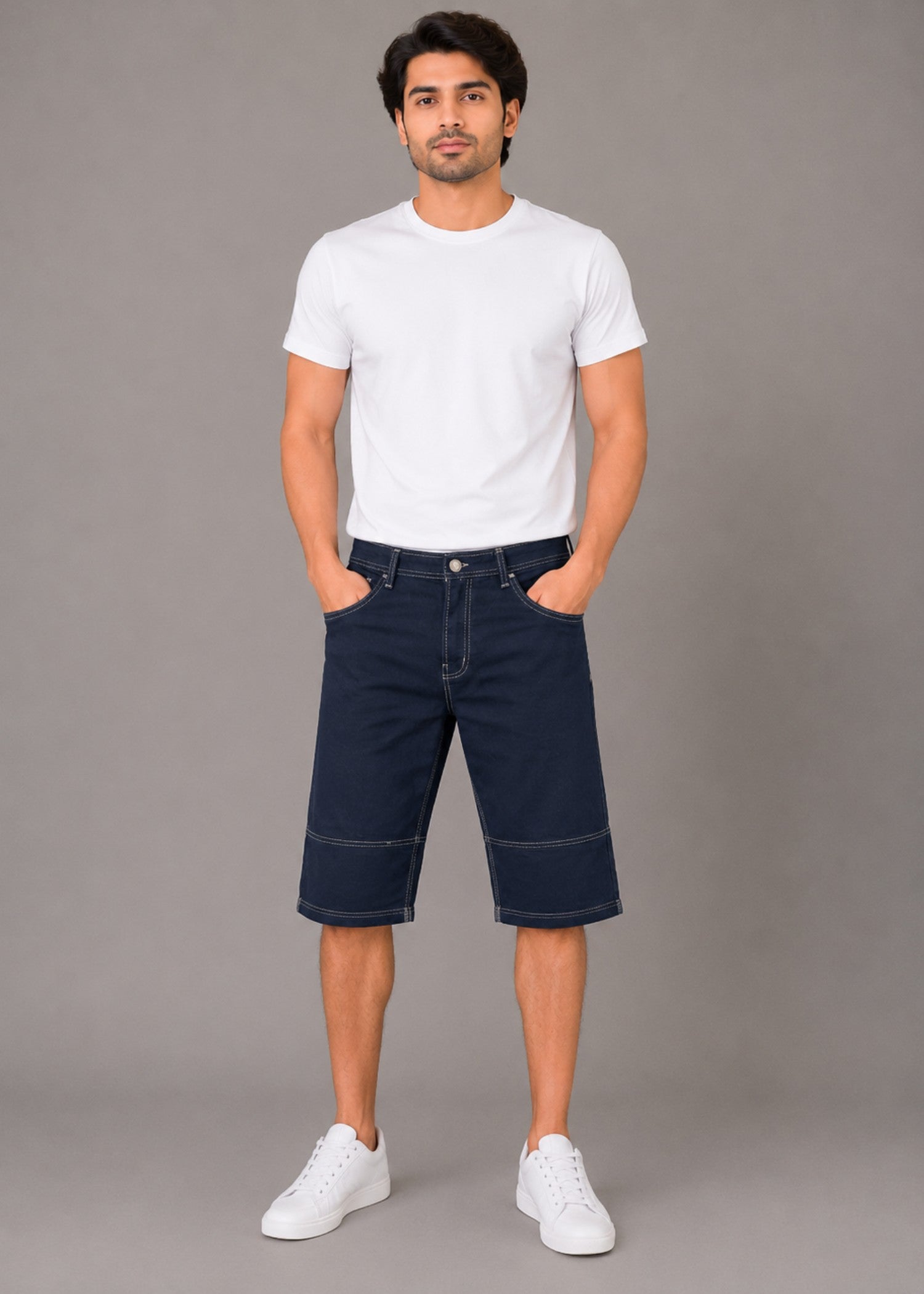 denim Shorts in Prussian blue