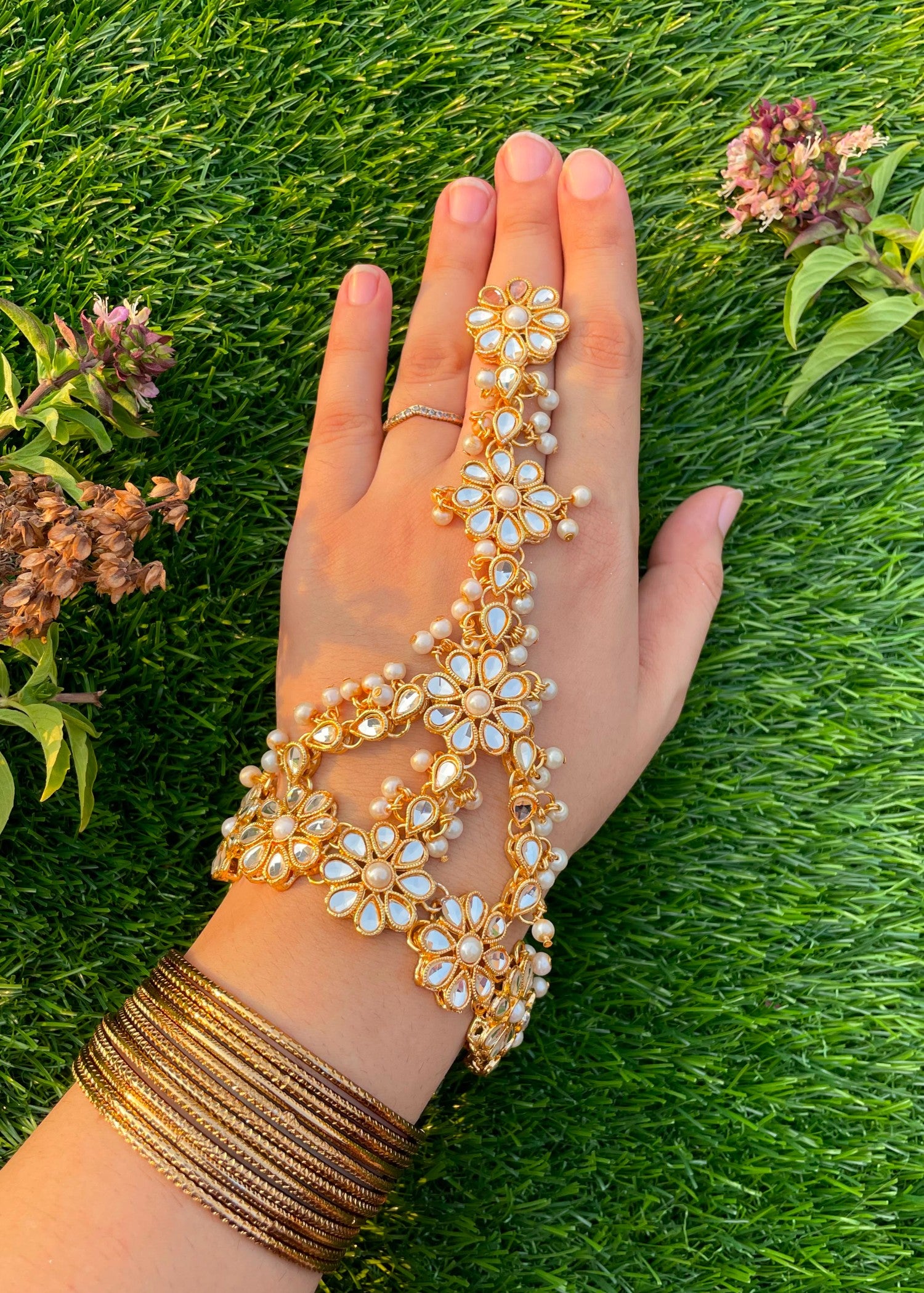 Bracelet in Pearl white Color by - Trendy Women Bracelet YRB0475