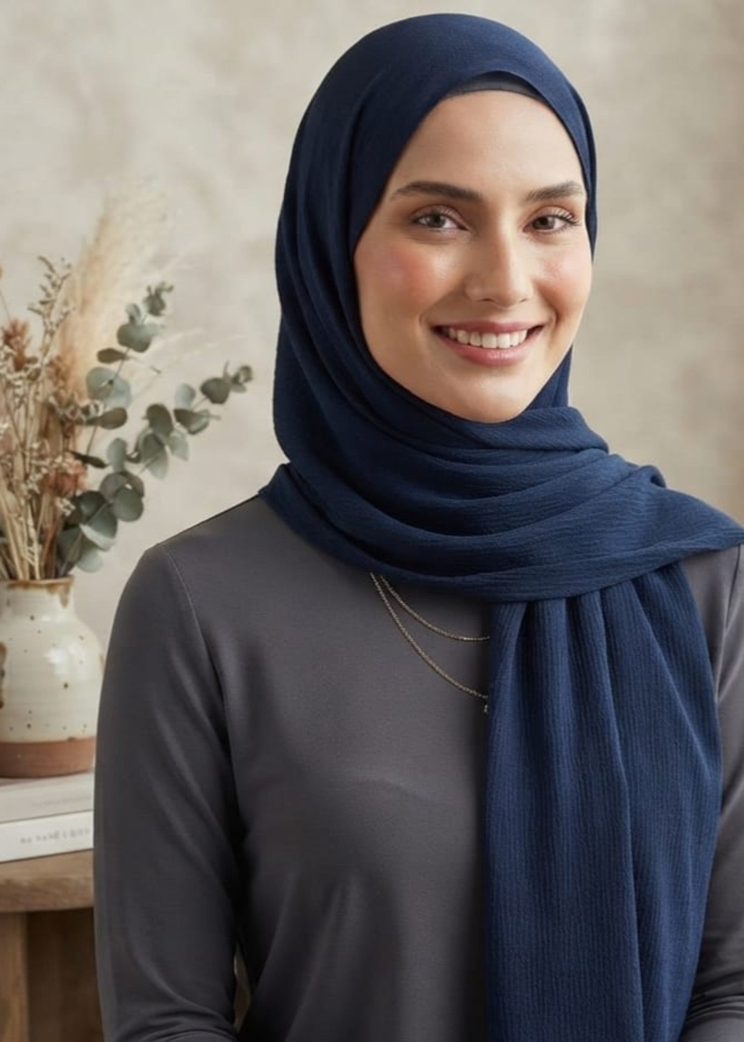 crinkle Hijab in Dark blue