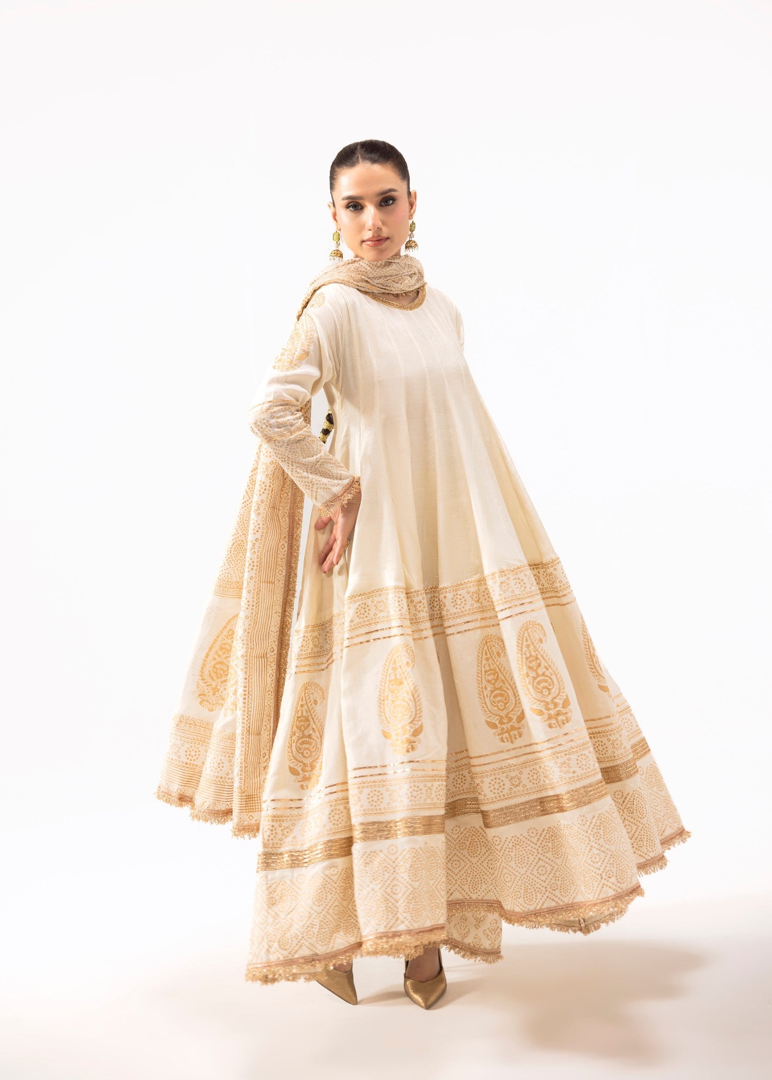 cotton silk Pishwas in Ivory