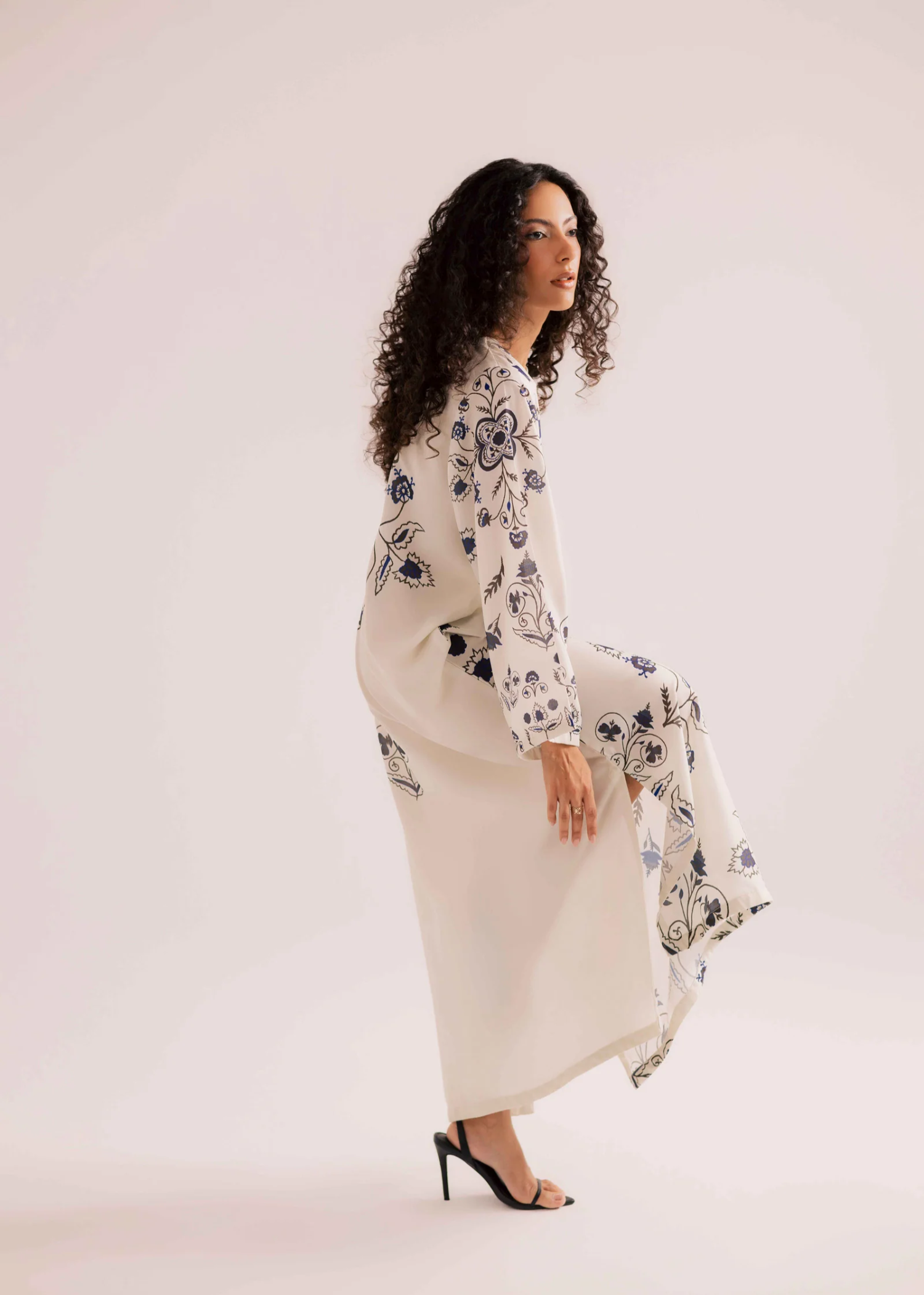 raw silk Kaftan in Cream