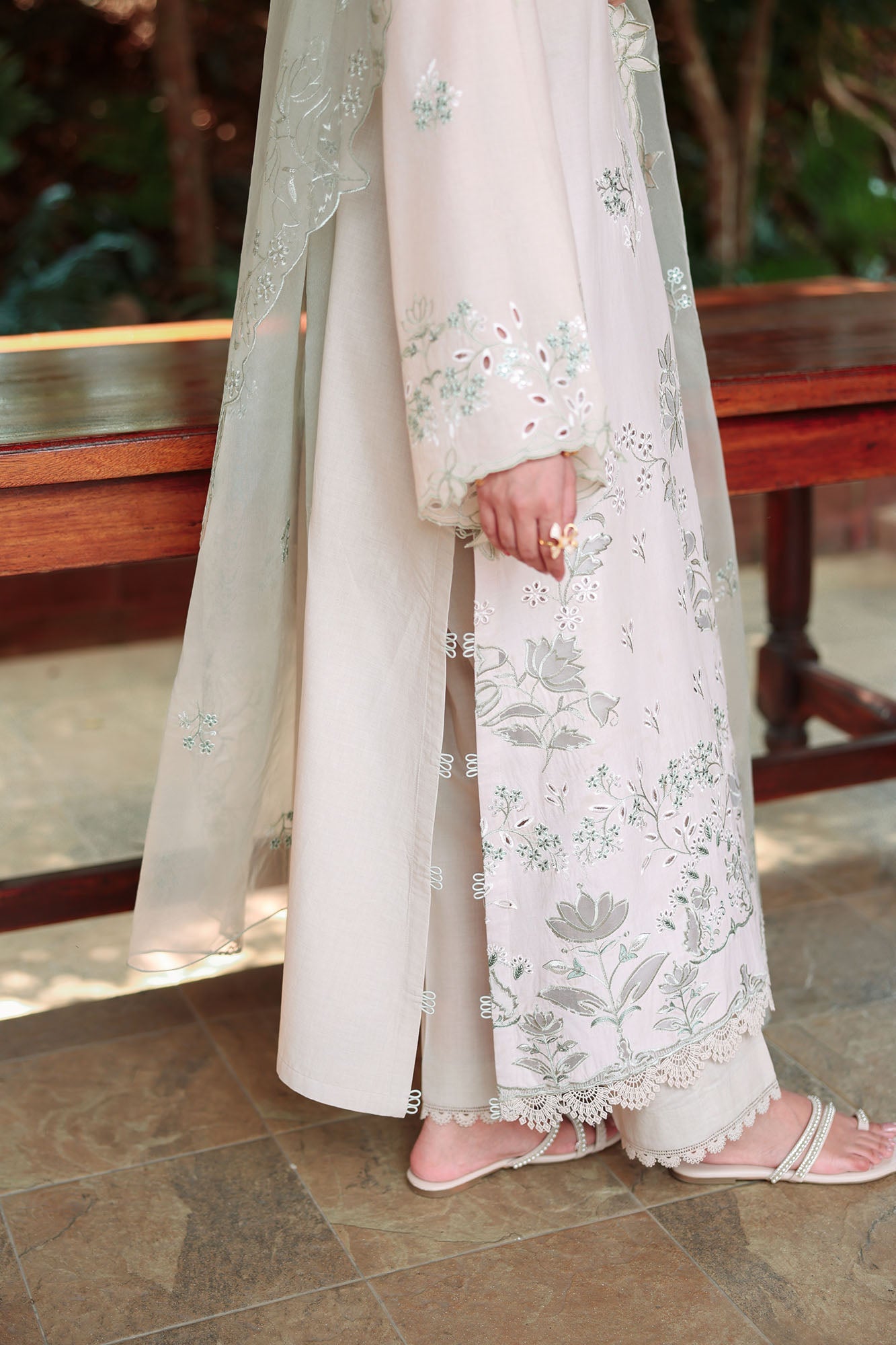 Eid Lawn Edit – Pearl Sage