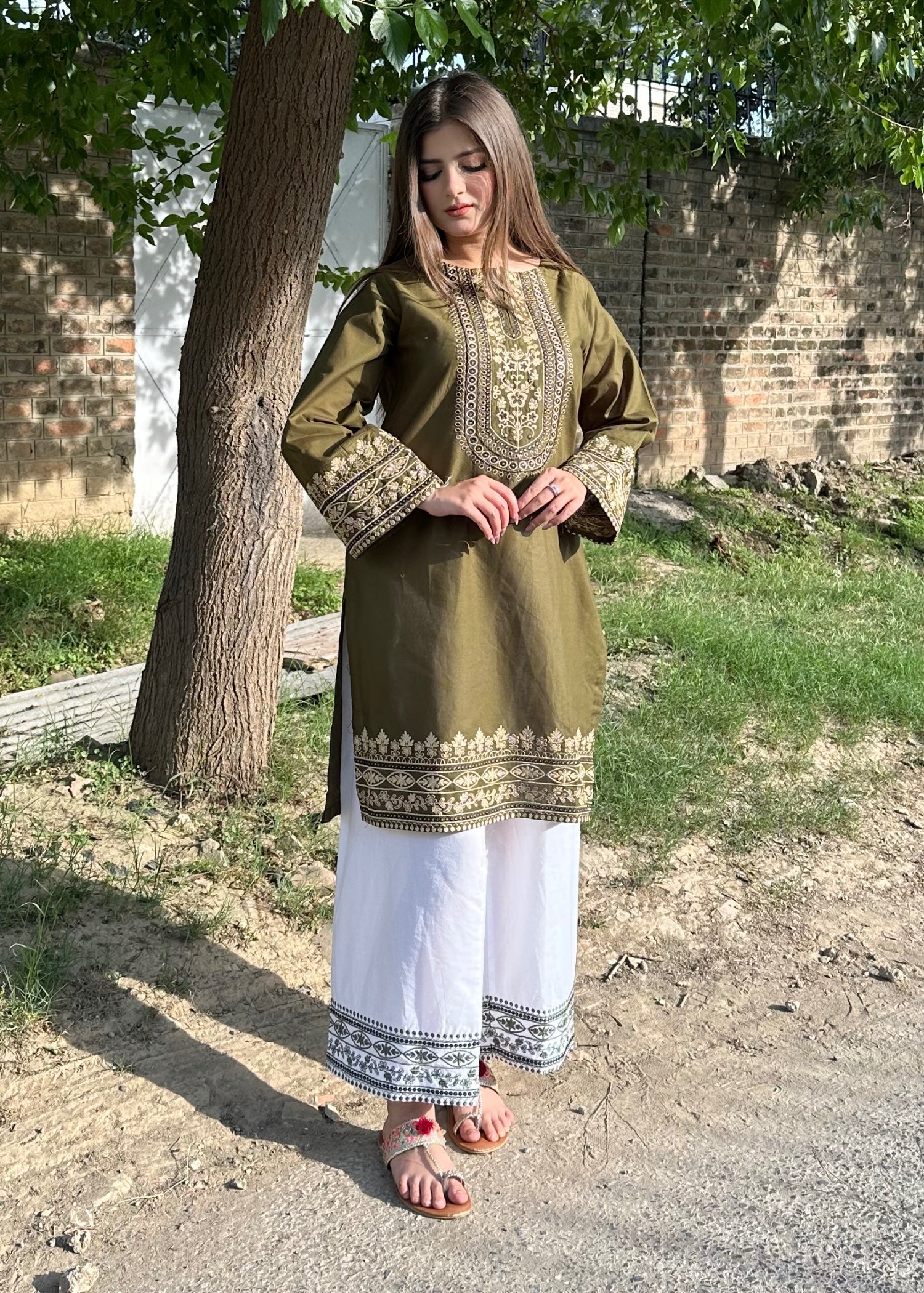 lawn Kurta Set in White, olive green
