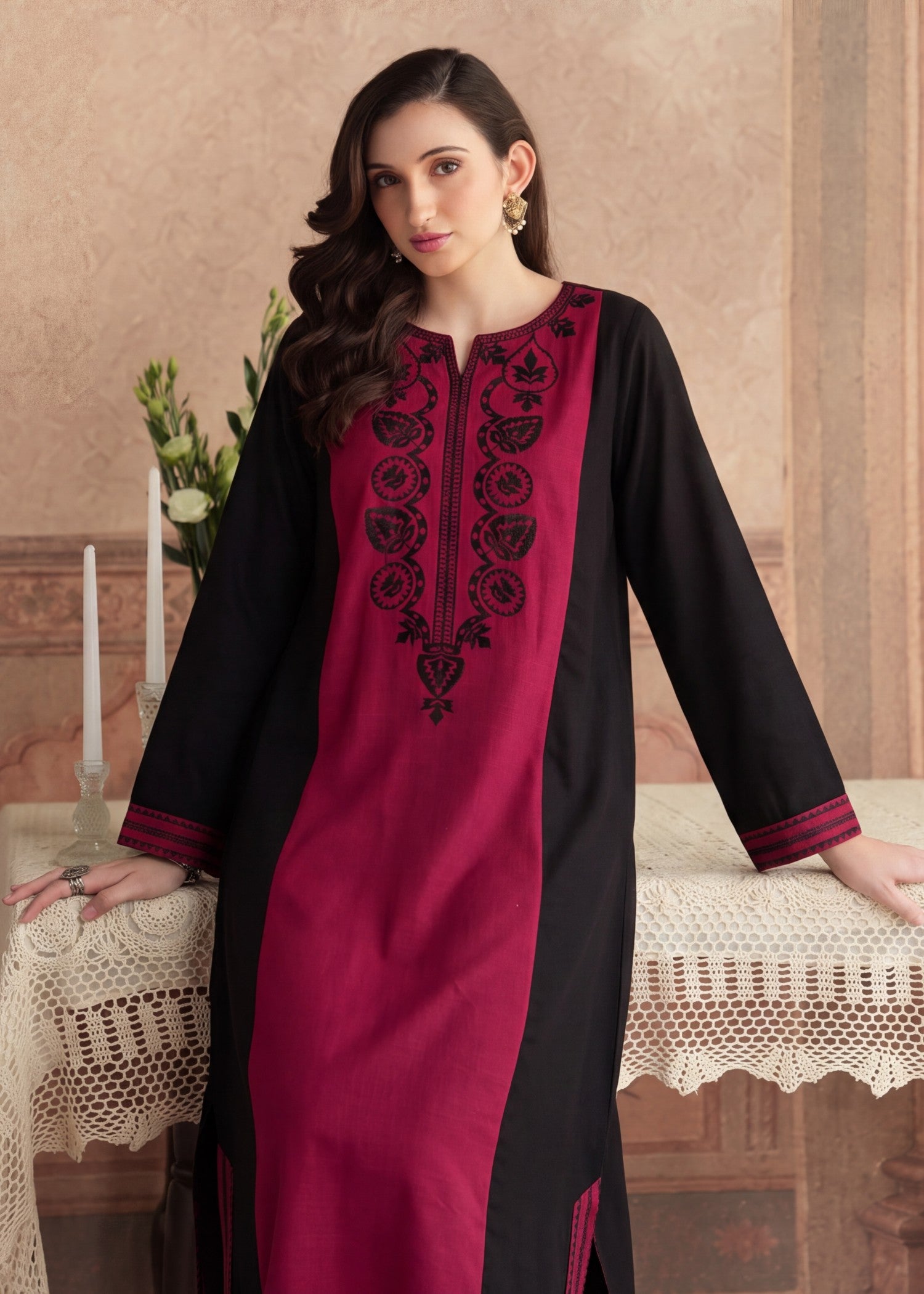 khaddar Kaftan in Maroon, black