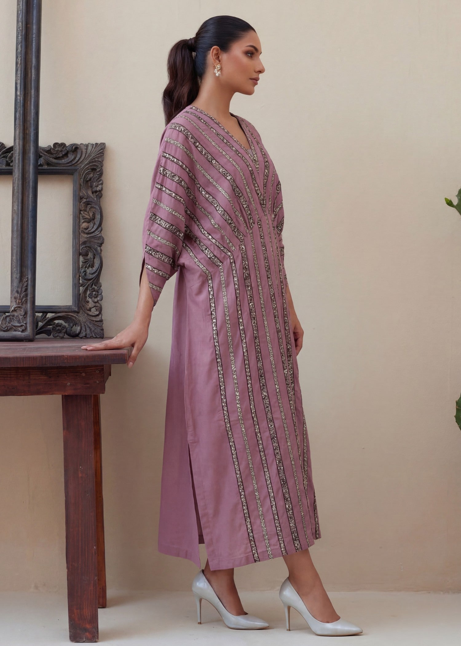 lawn Kaftan in Zinnia pink