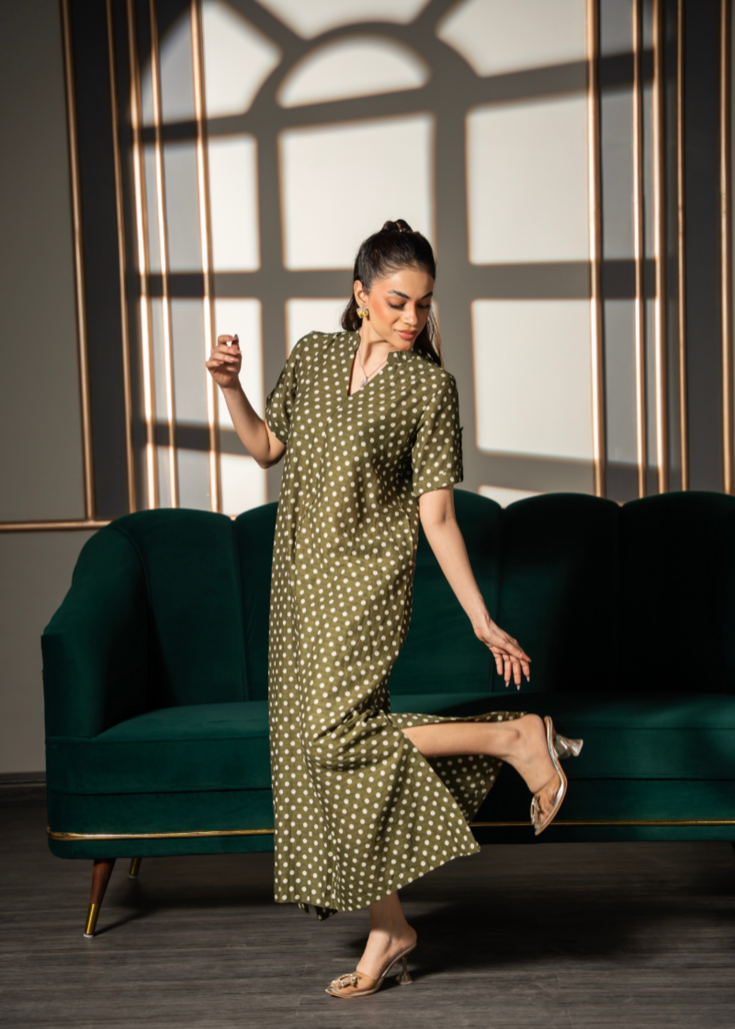 lawn Kaftan in Olive green
