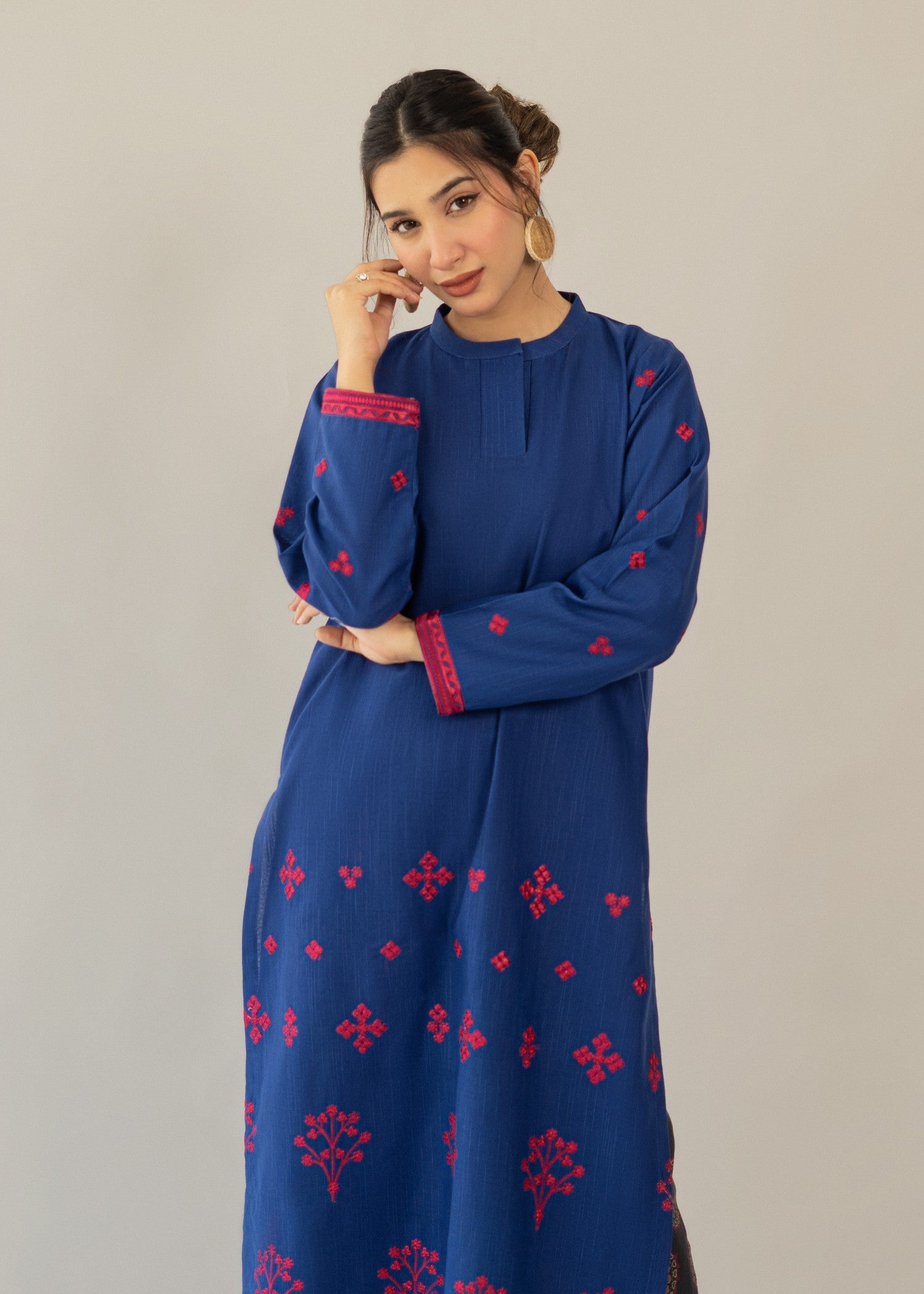 slub khaddar Kurta Set in Blue, charcoal black