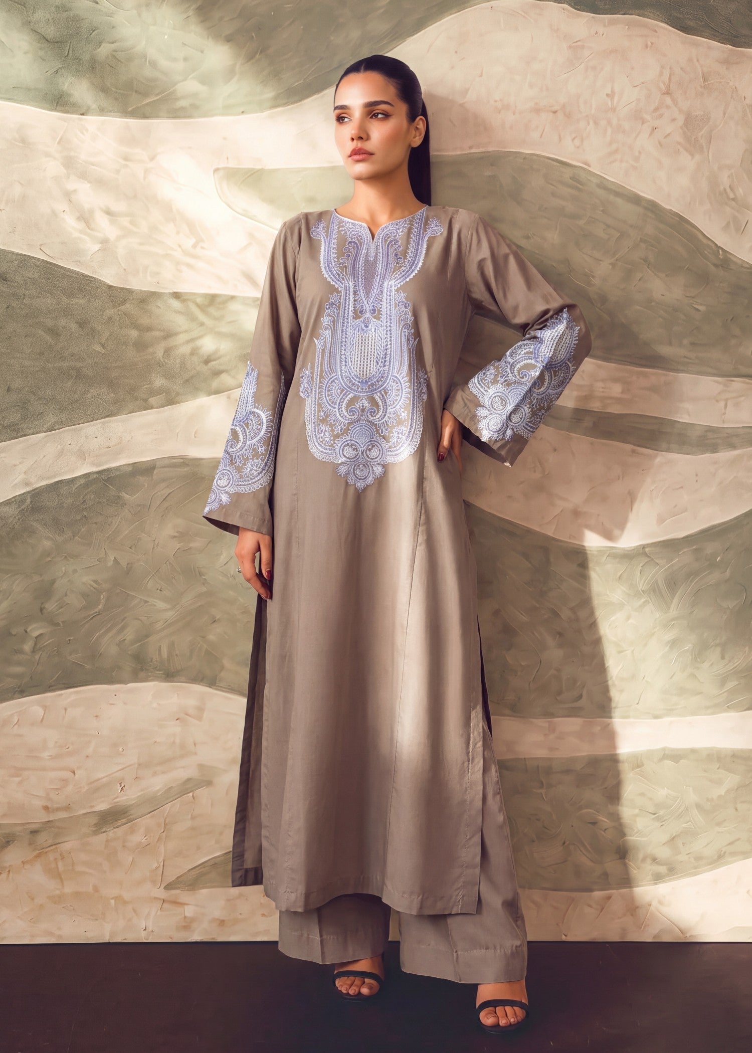 lawn Kurta Set in Stone grey