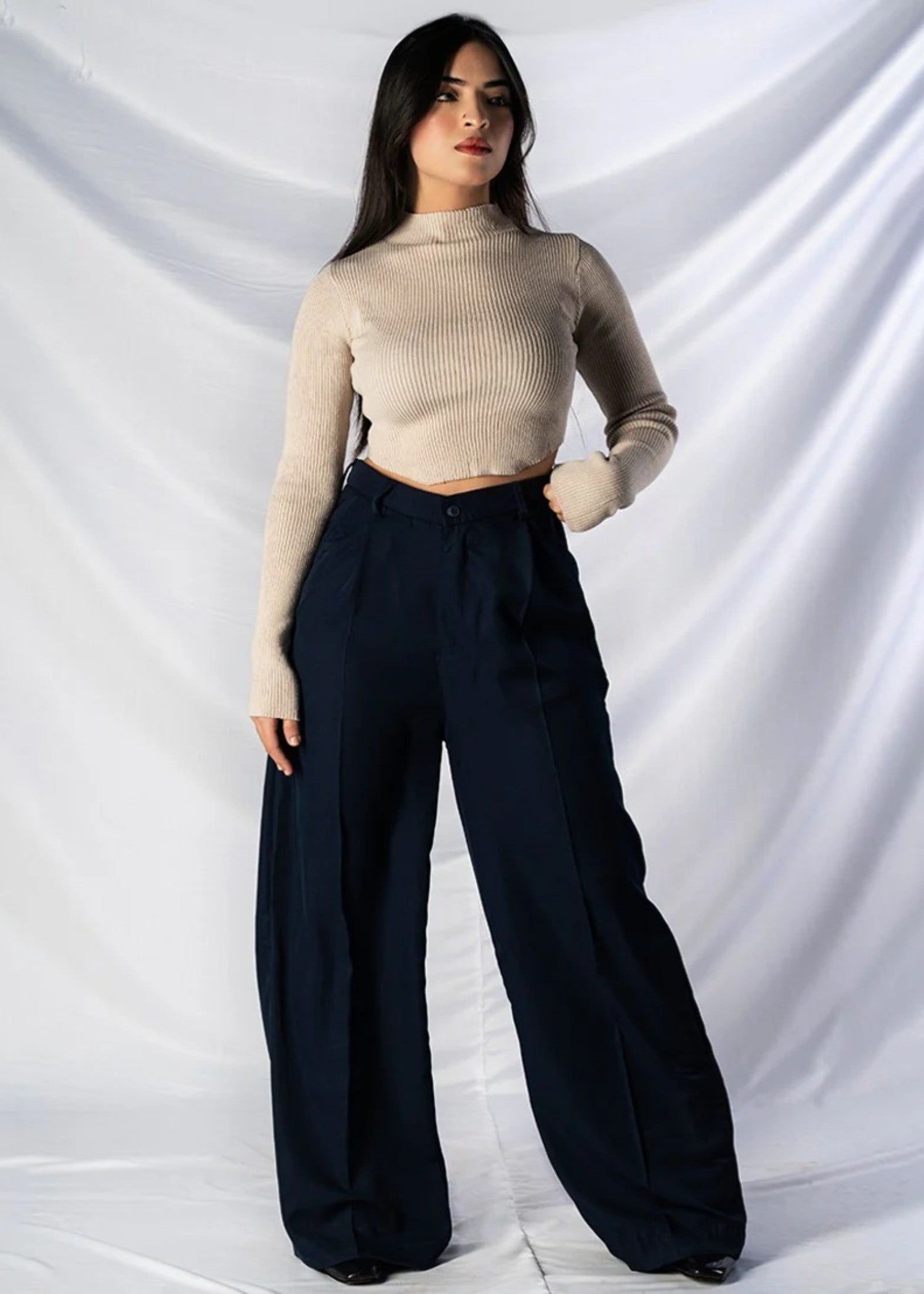 georgette Pants in Navy blue