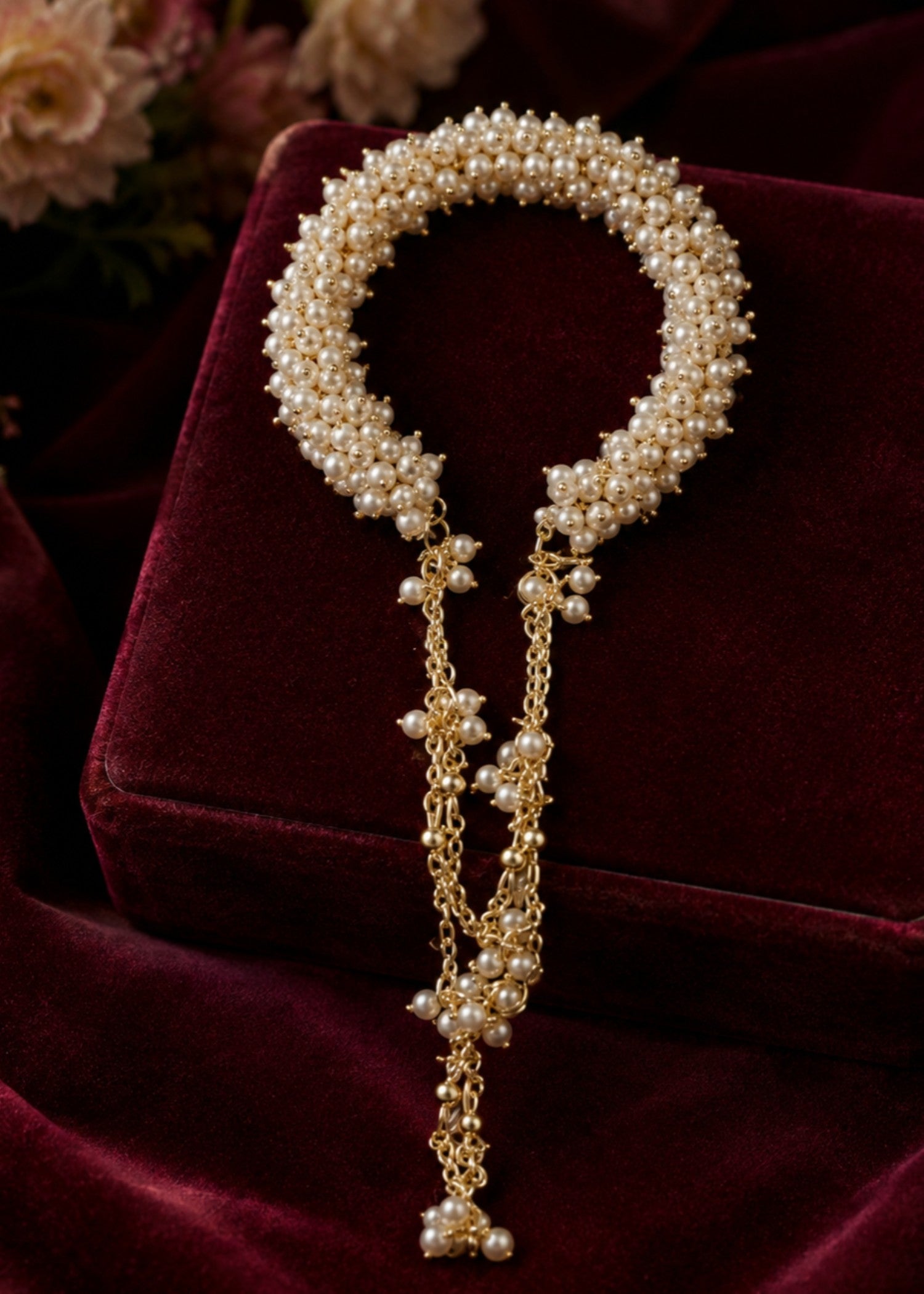 Bangles in Cream Color by - Trendy Women Bangles HMQ1848