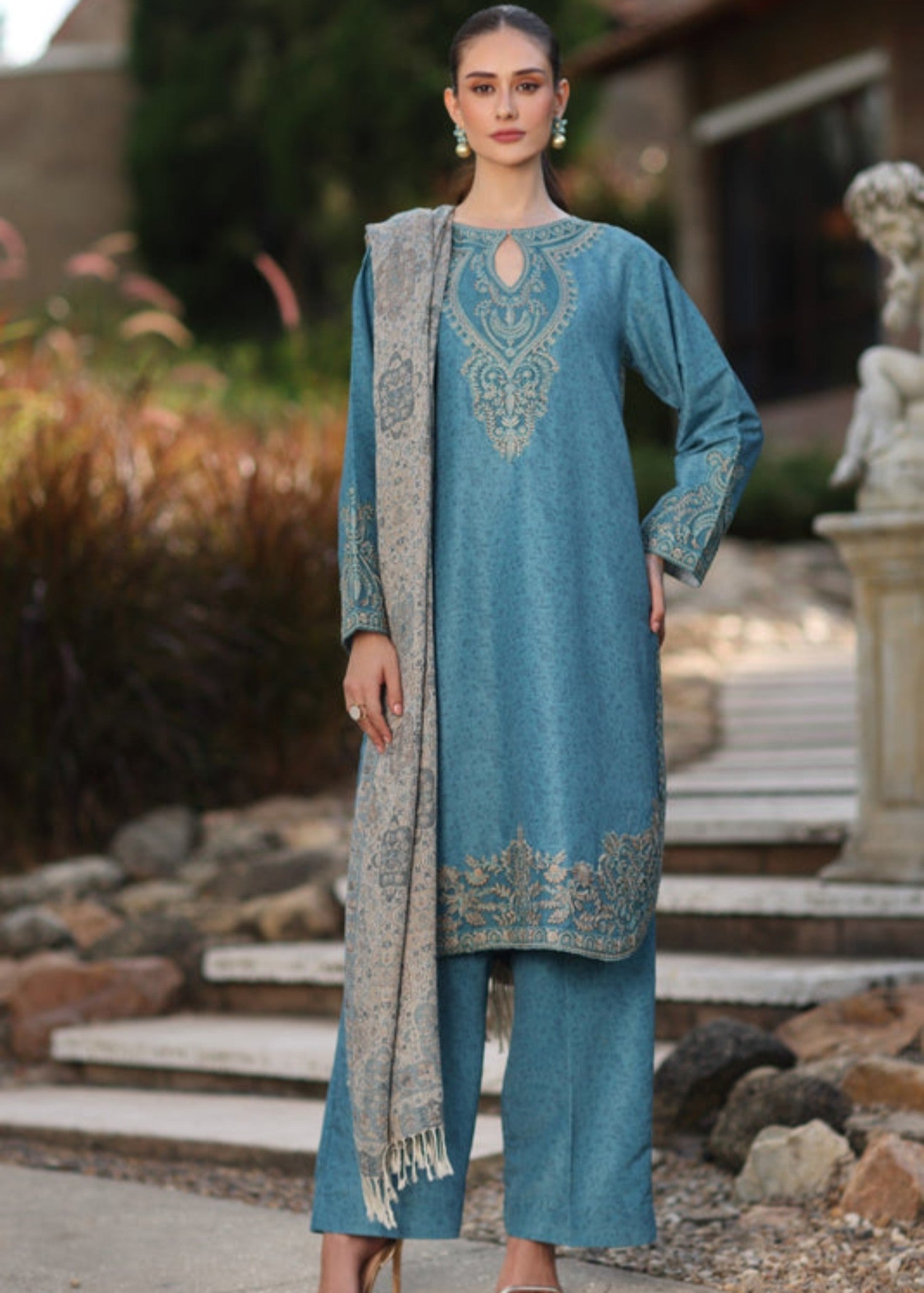 khaddar Kurta Set in Steel blue