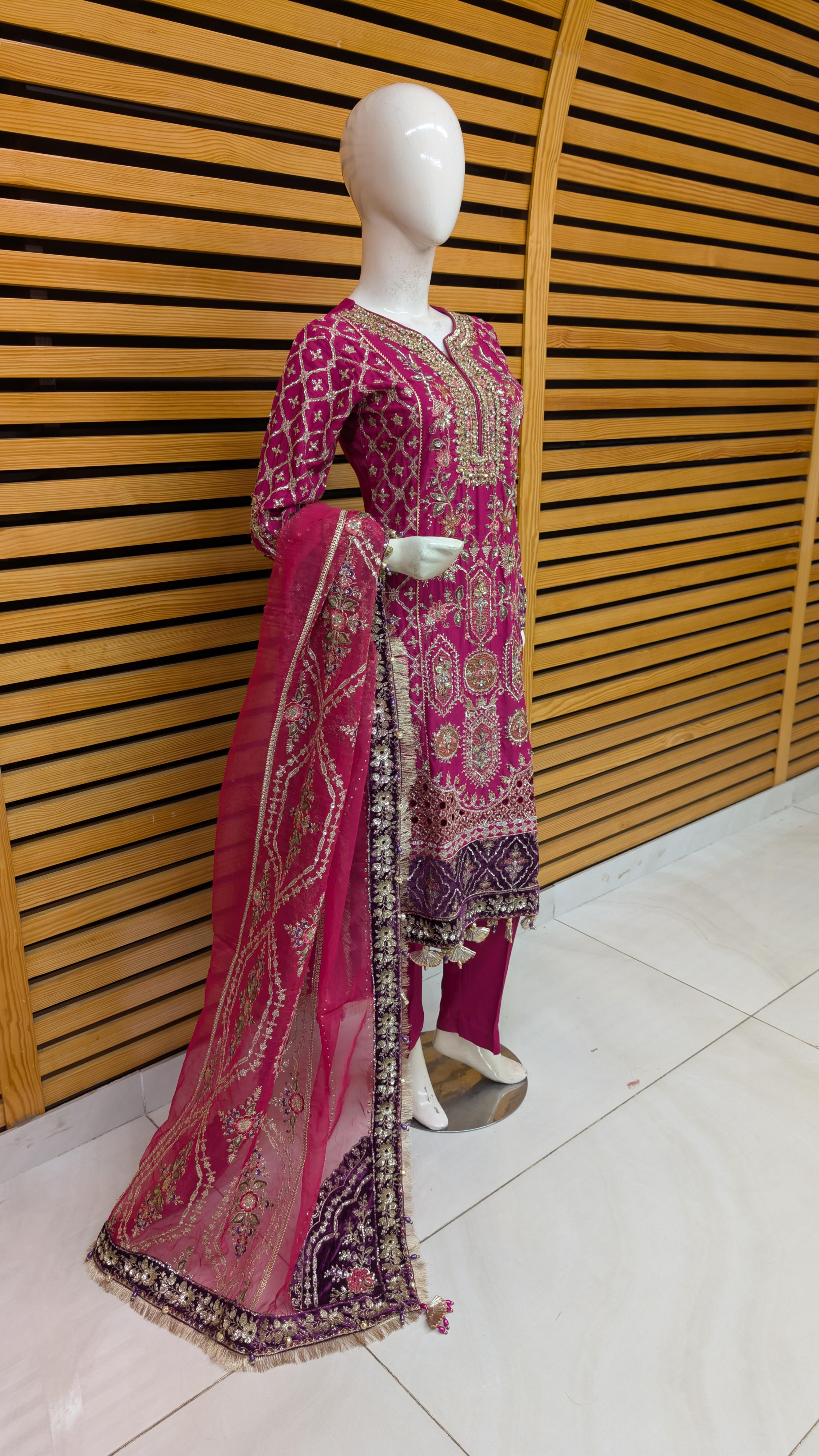 grip Kurta Set in Magenta