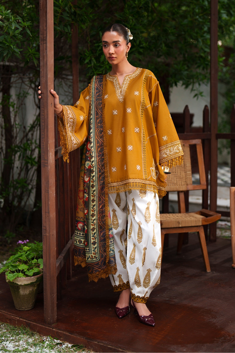 Laanem Luxury Lawn – ZOYA-B-SRL26-04