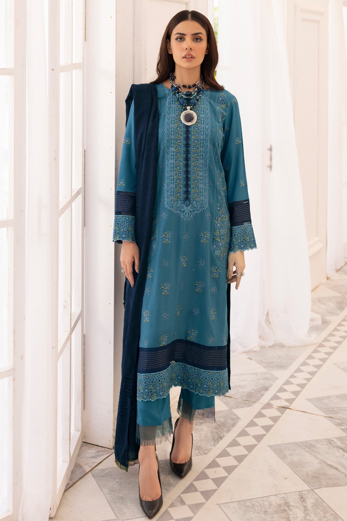 wool Unstitched in Teal