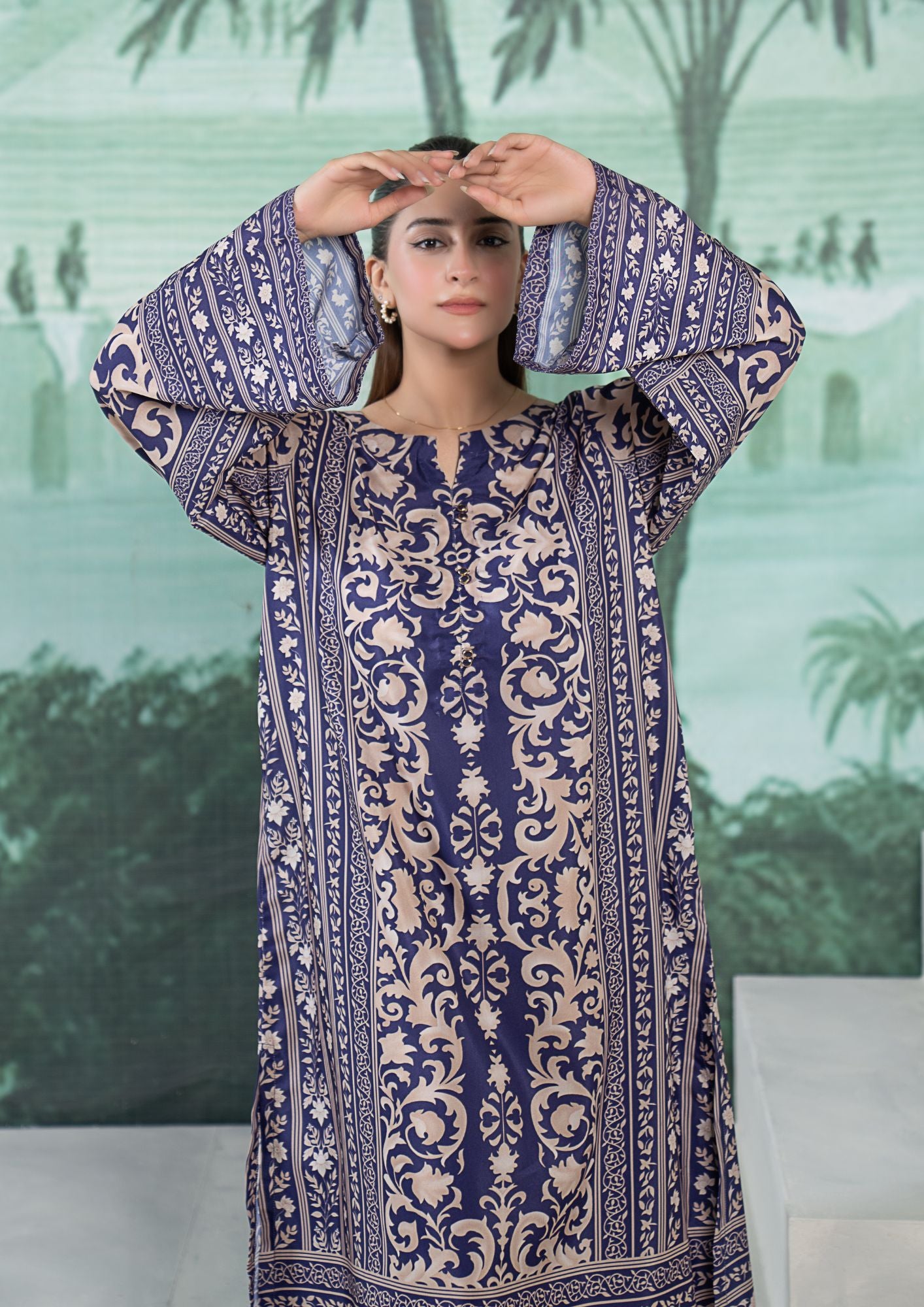 arabic lawn Kaftan in Navy blue