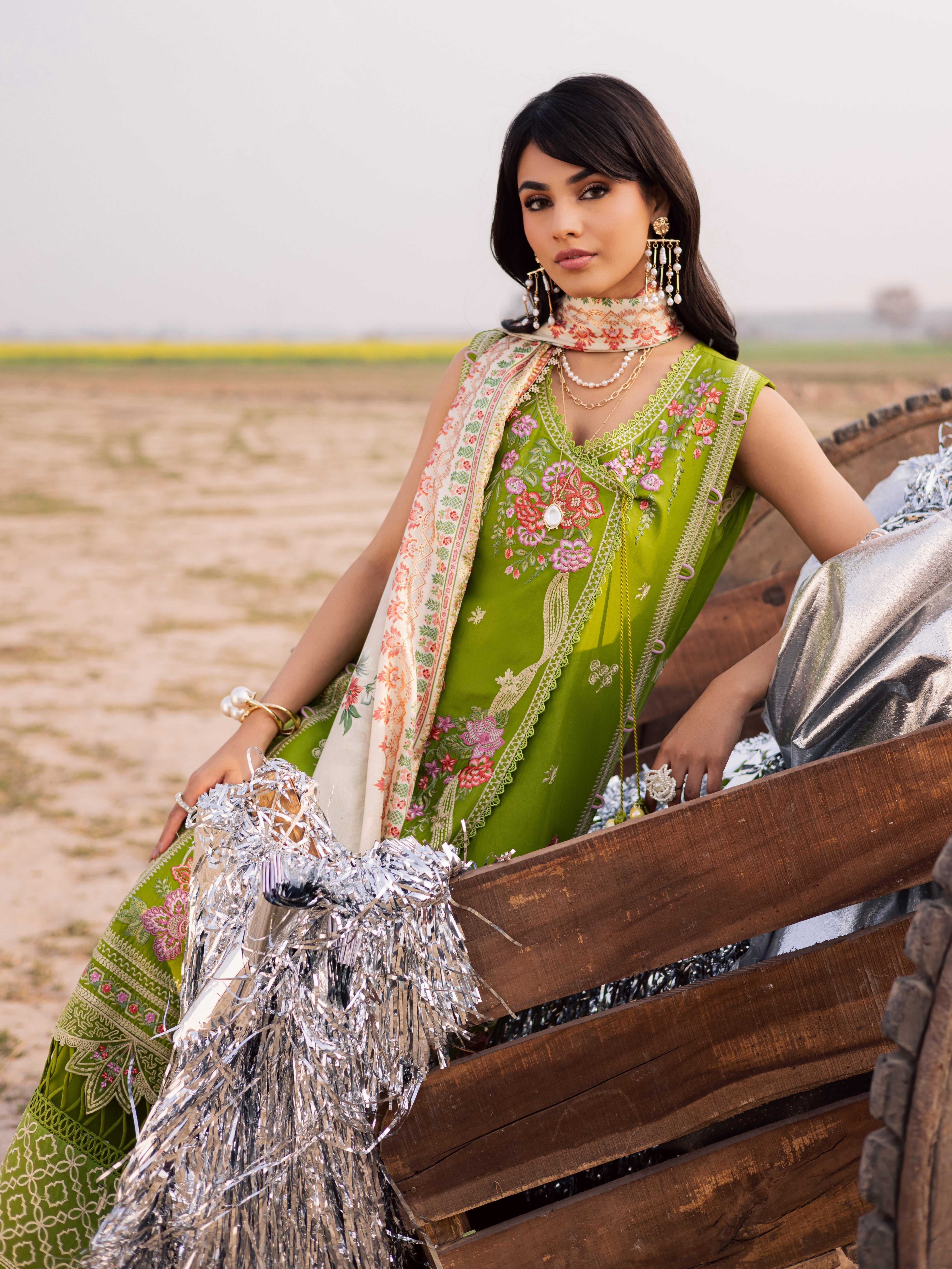 Dil-e-Raqsum Lawn – DQ-09