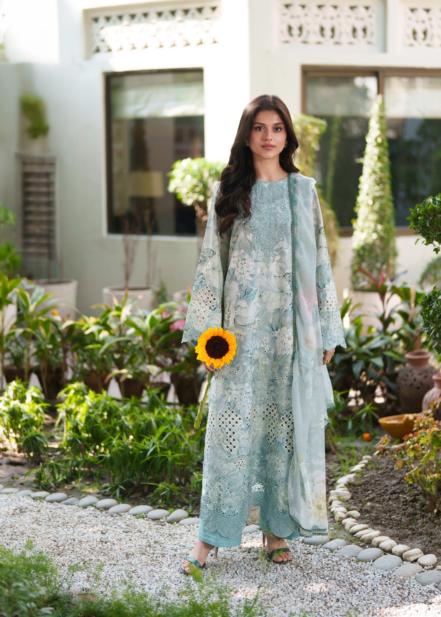 lawn Kurta Set in Cloud blue