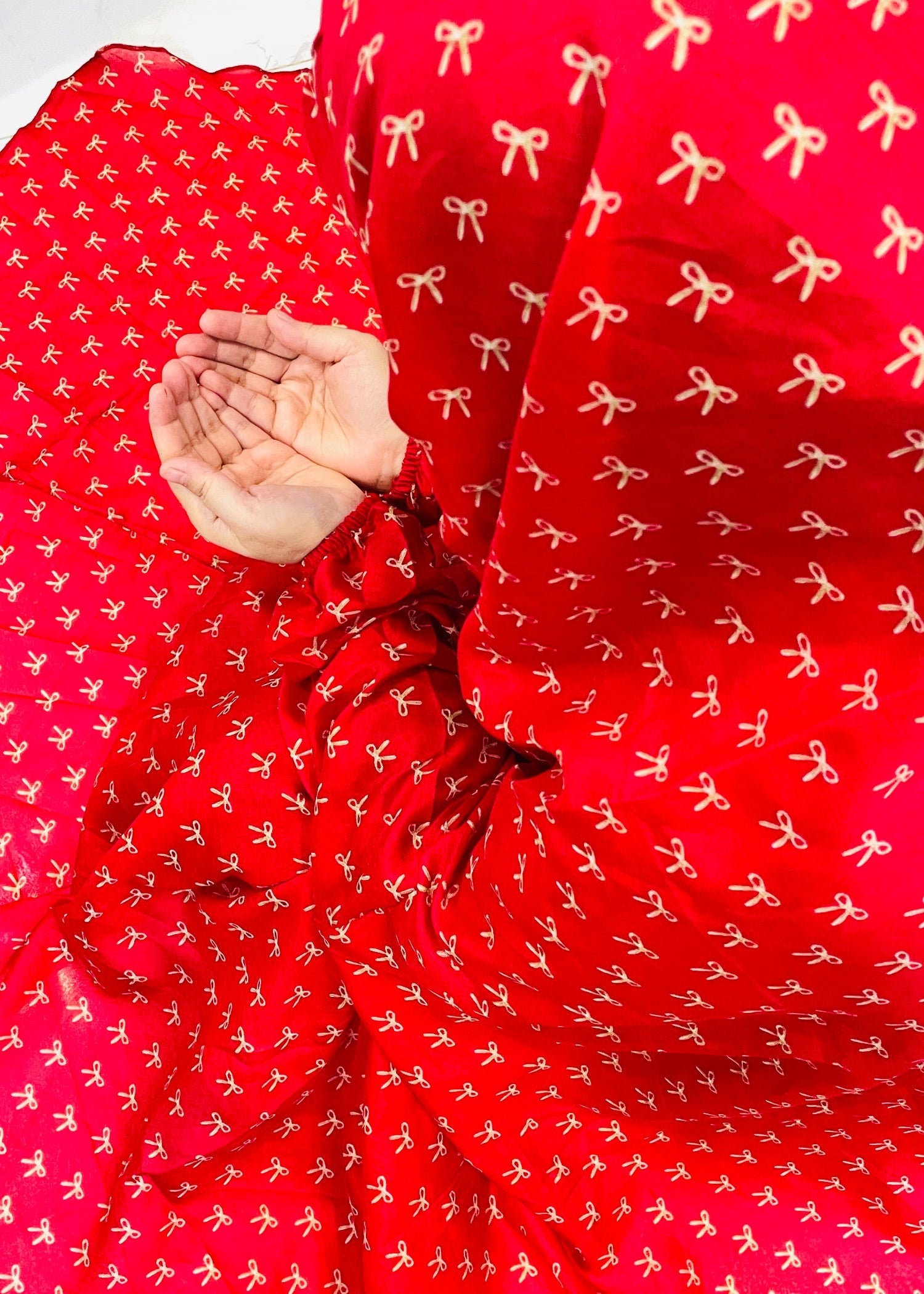 swiss lawn Chaddar in Red