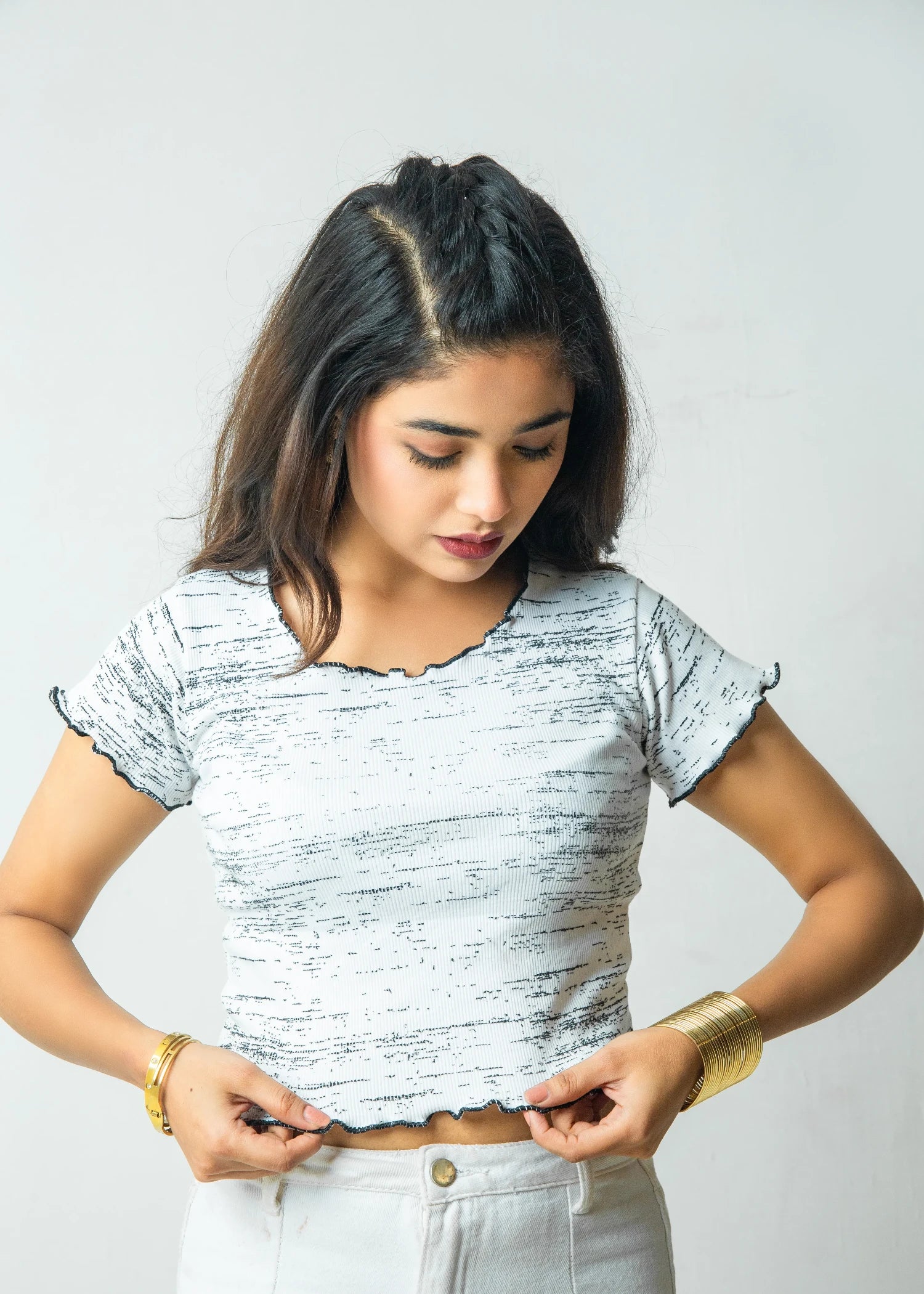 jersey knit Top in Black, white