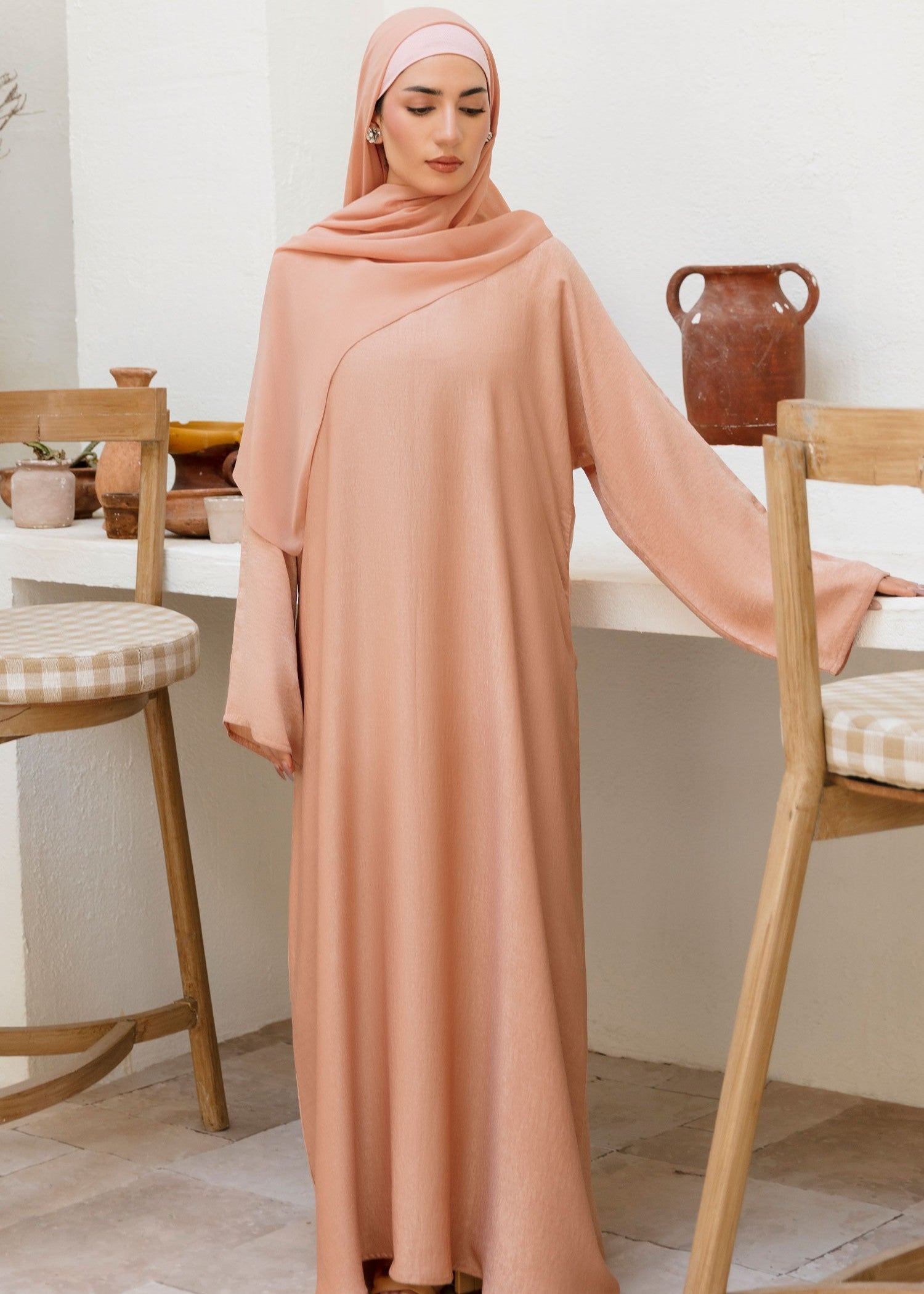 nidha blend Abaya in Peach pink