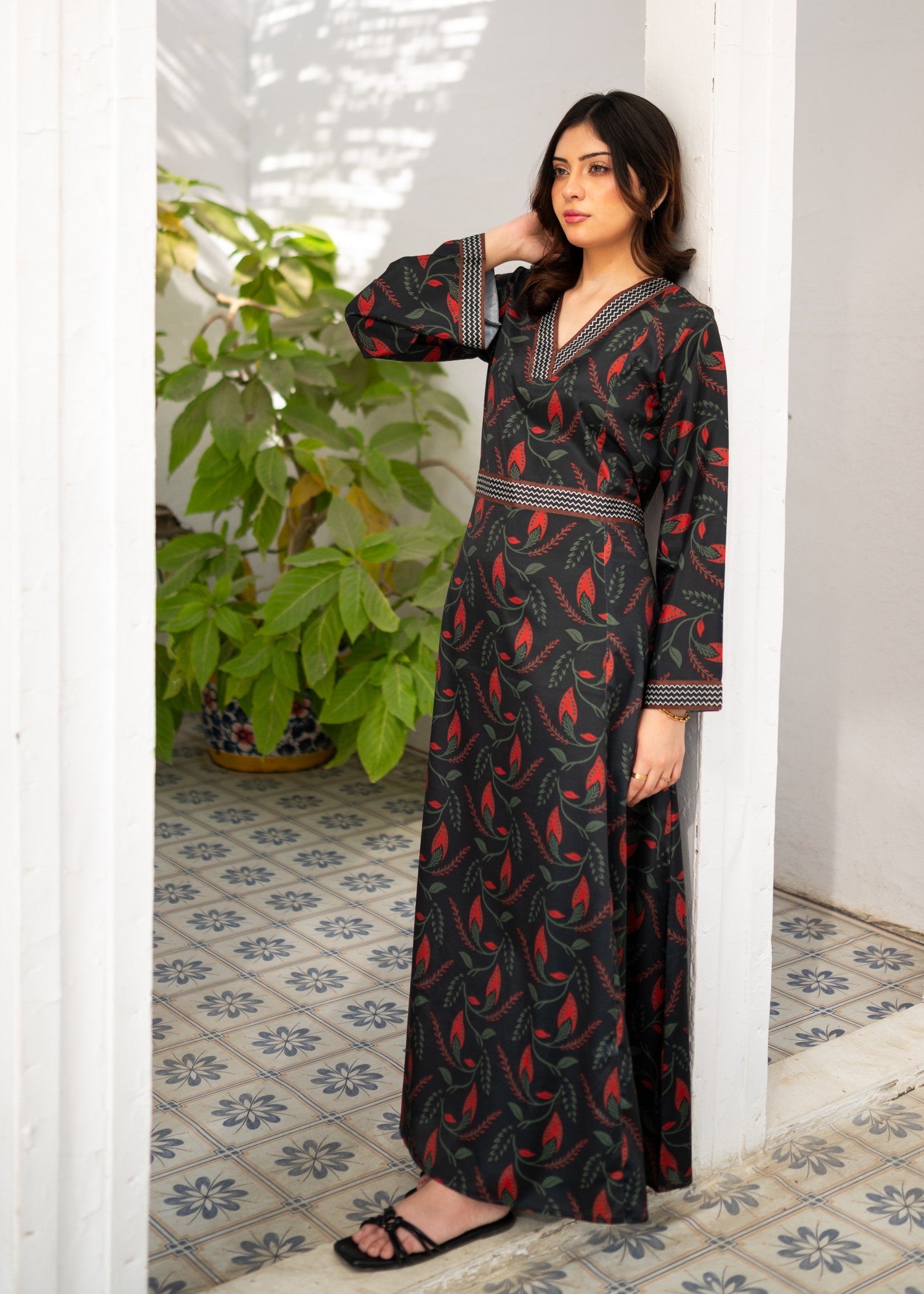 crepe Maxi in Charcoal