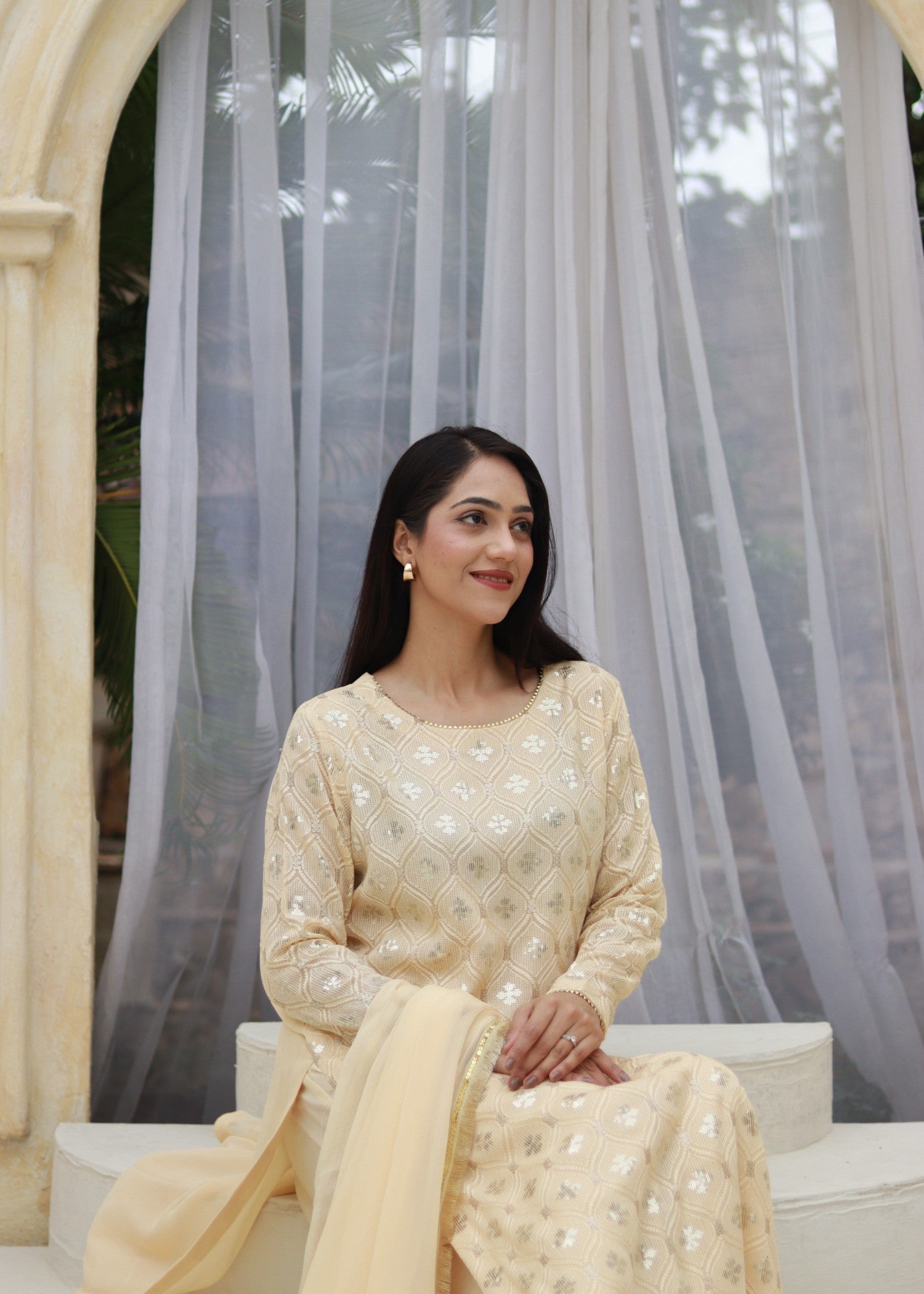 bemberg crinkle chiffon Kurta Set in Lemon chiffon