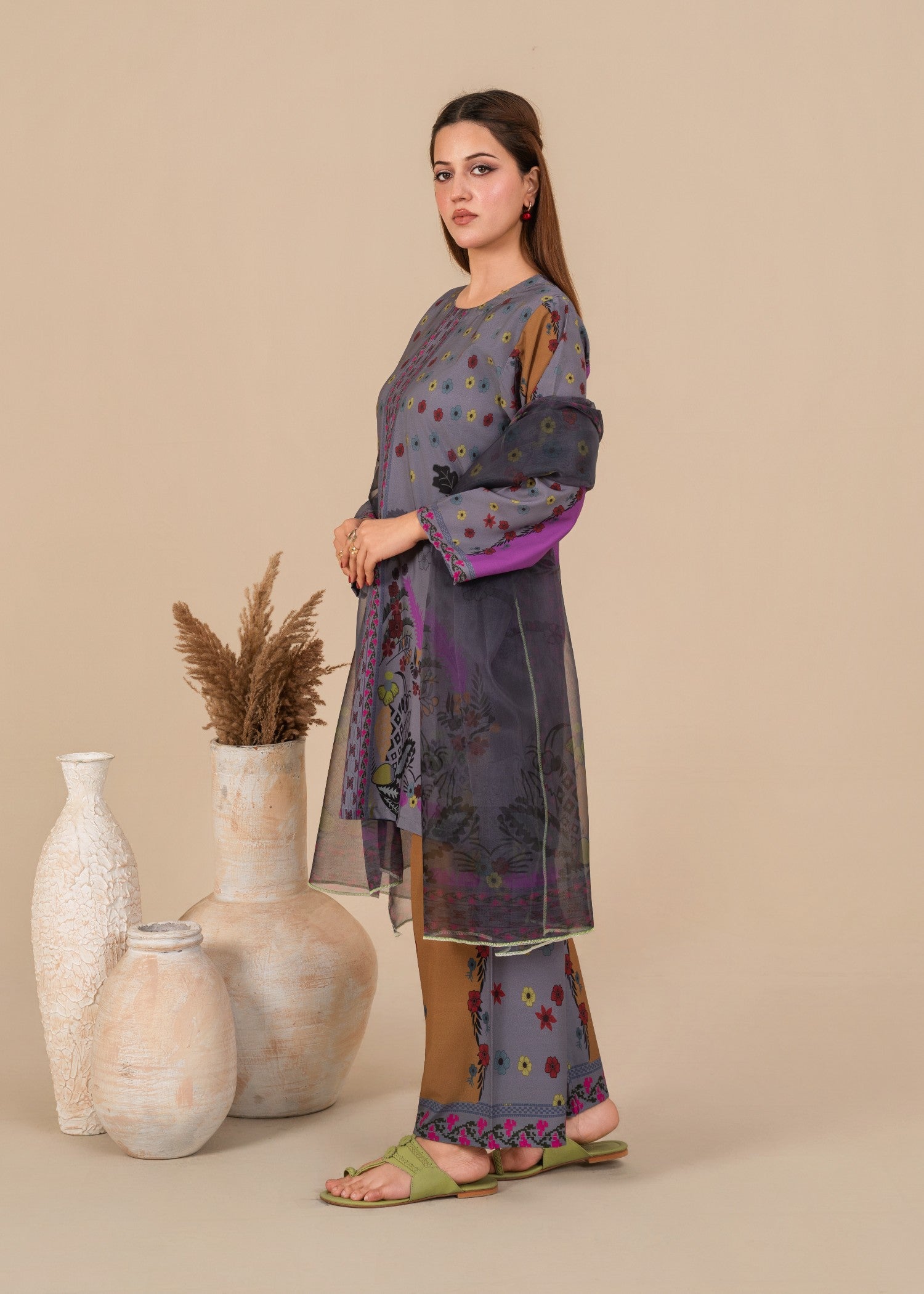 silk crepe Kurta Set in Lavender grey