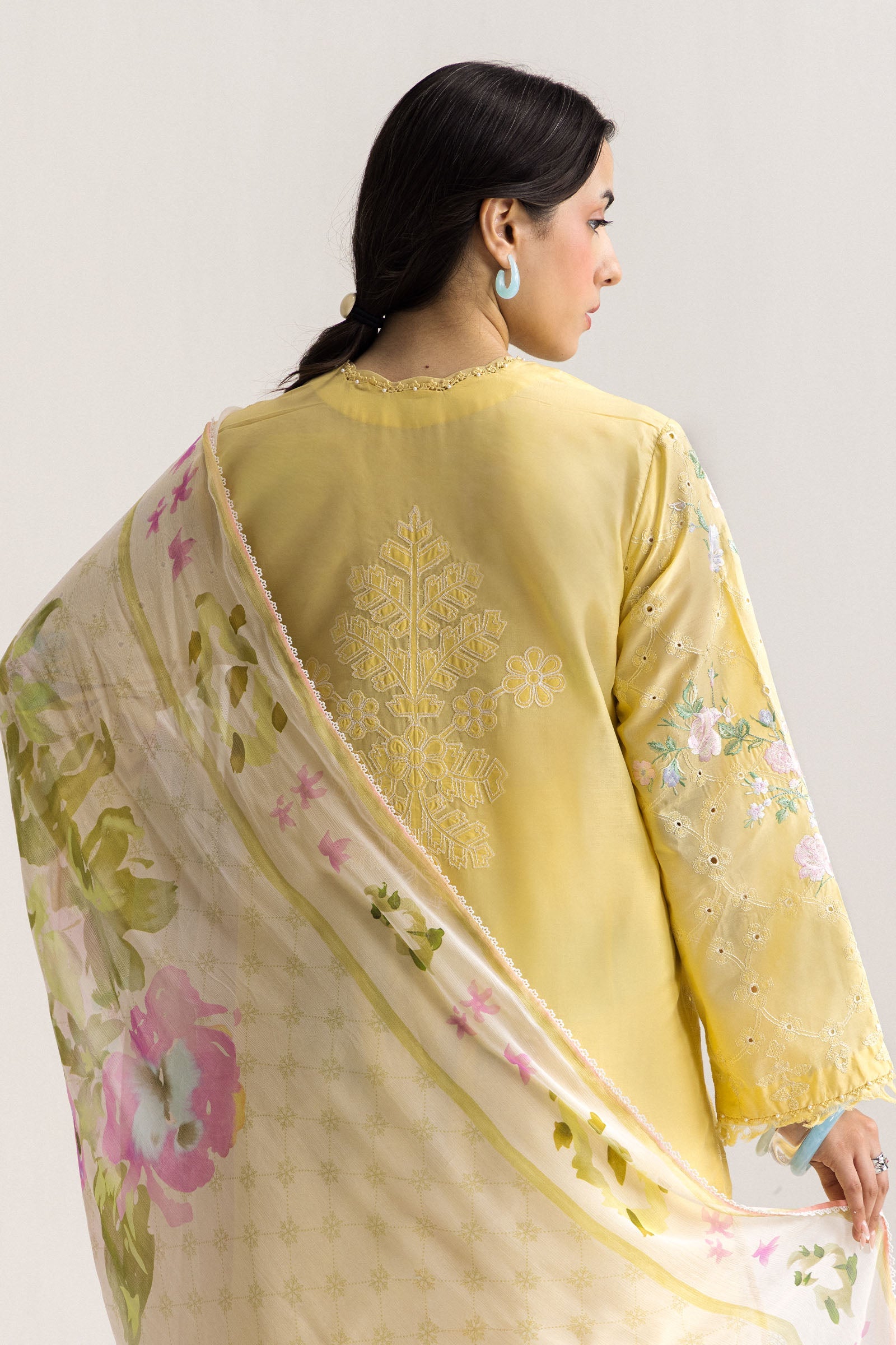 Coco Lawn Edit II – Airi-1B