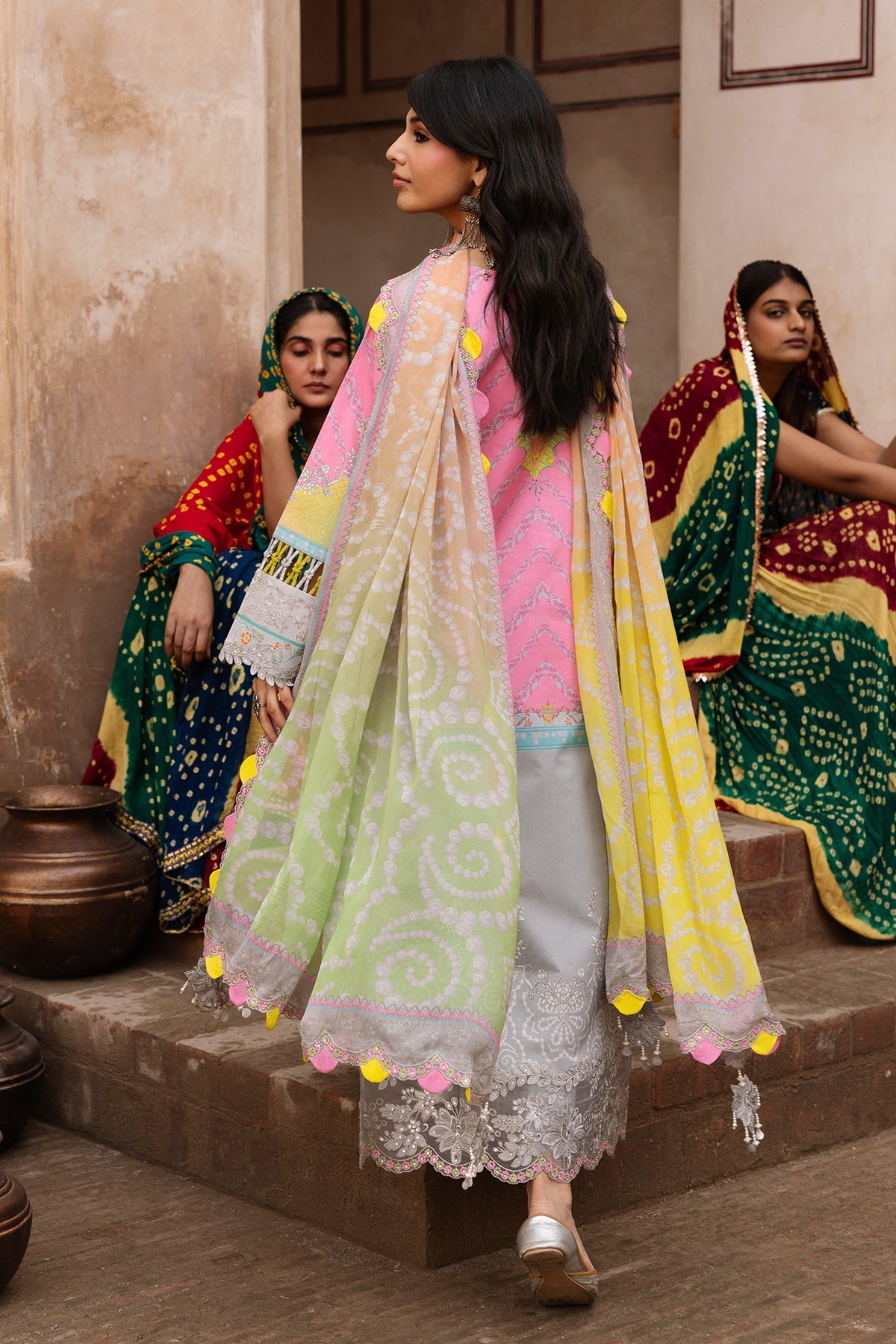 Chunri Lawn – CHN6-01