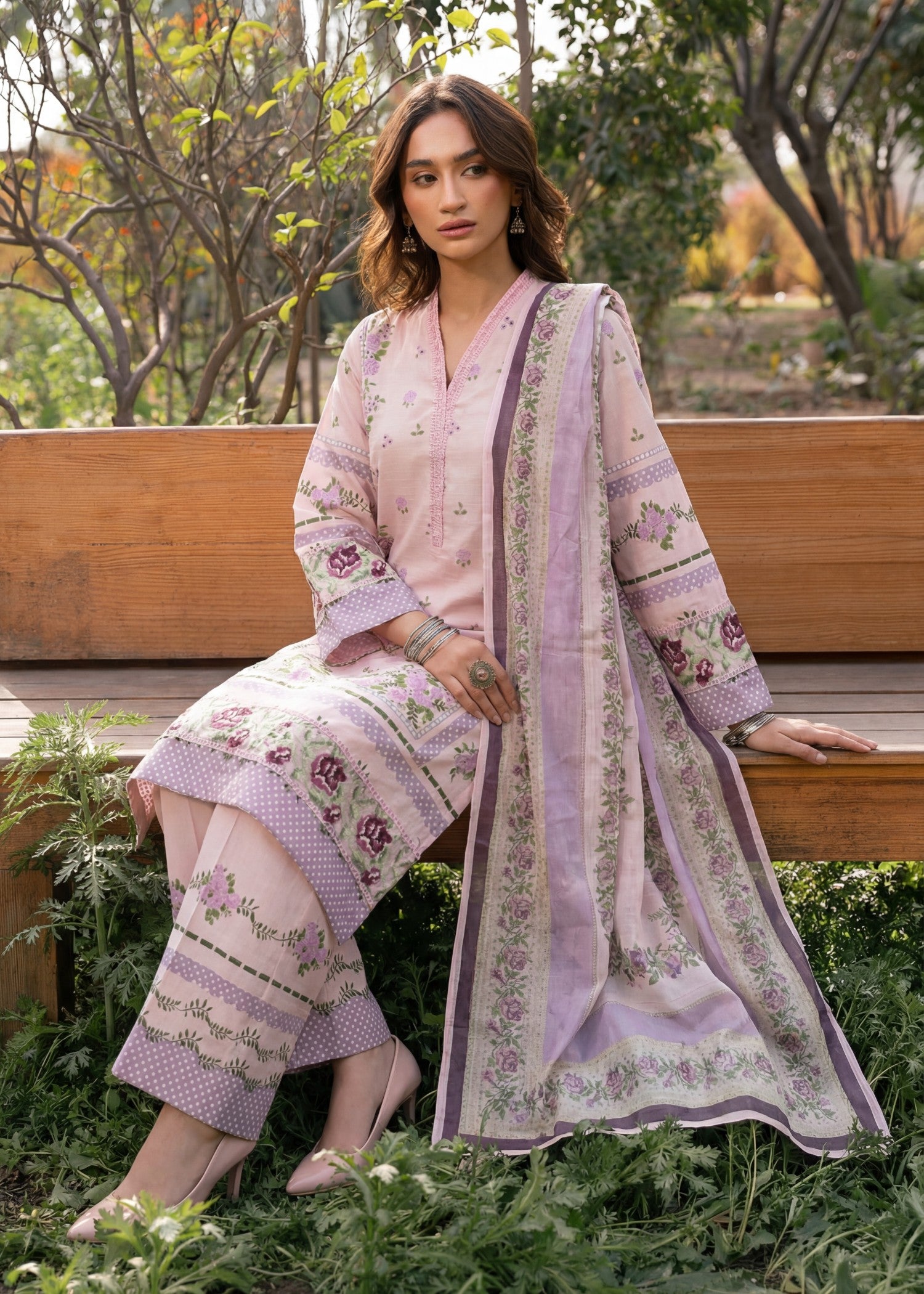 textured lawn Kurta Set in Blush pink