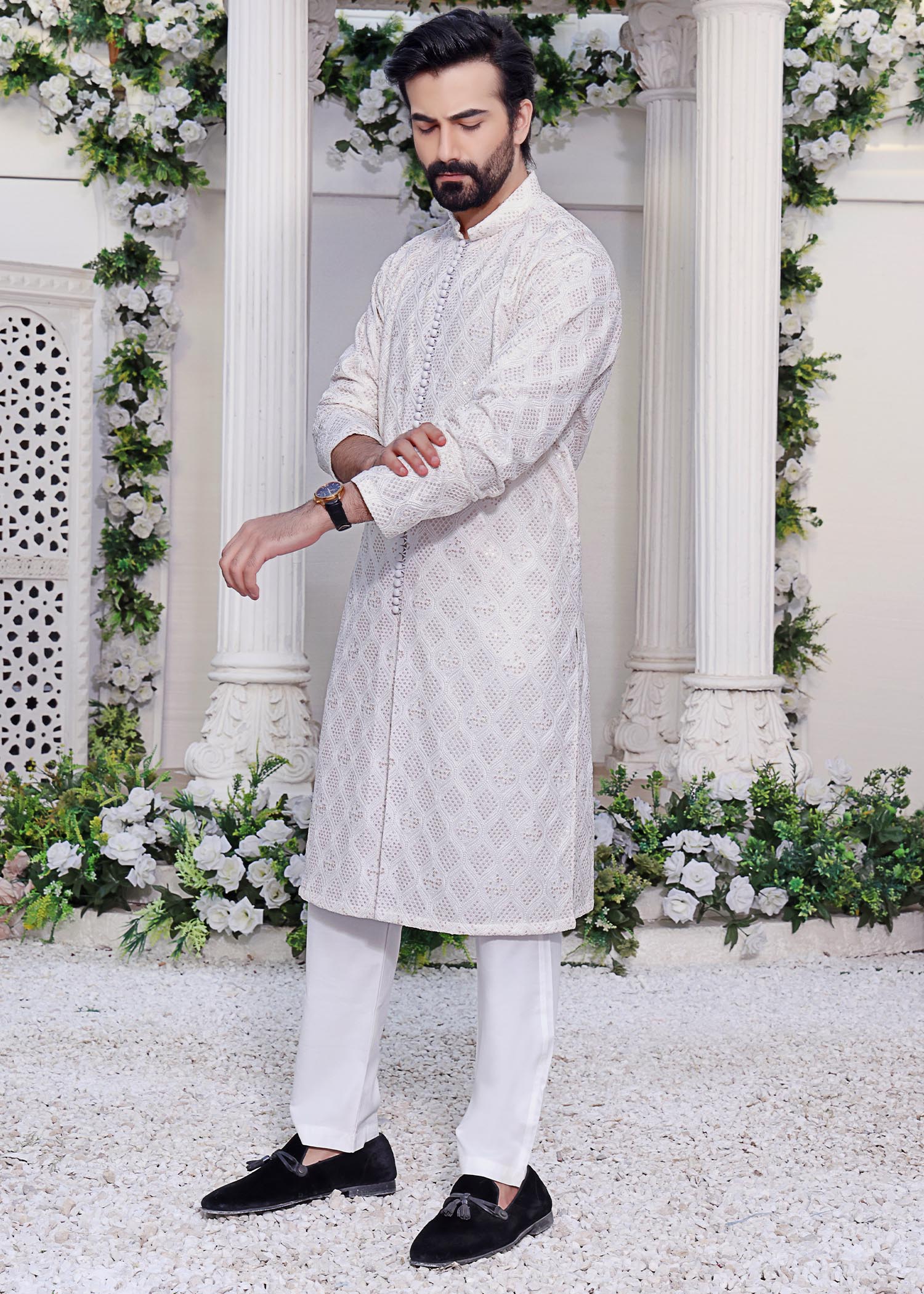 masuri Kurta Set in Off-white