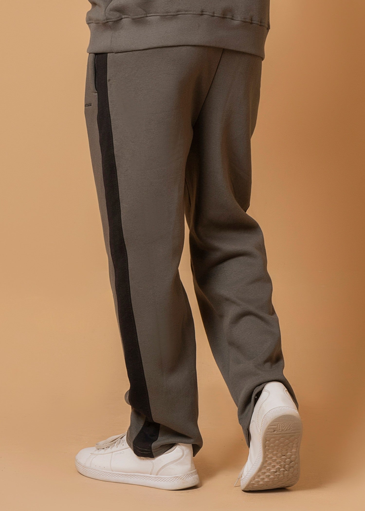 fleece Tracksuit in Black, forest green