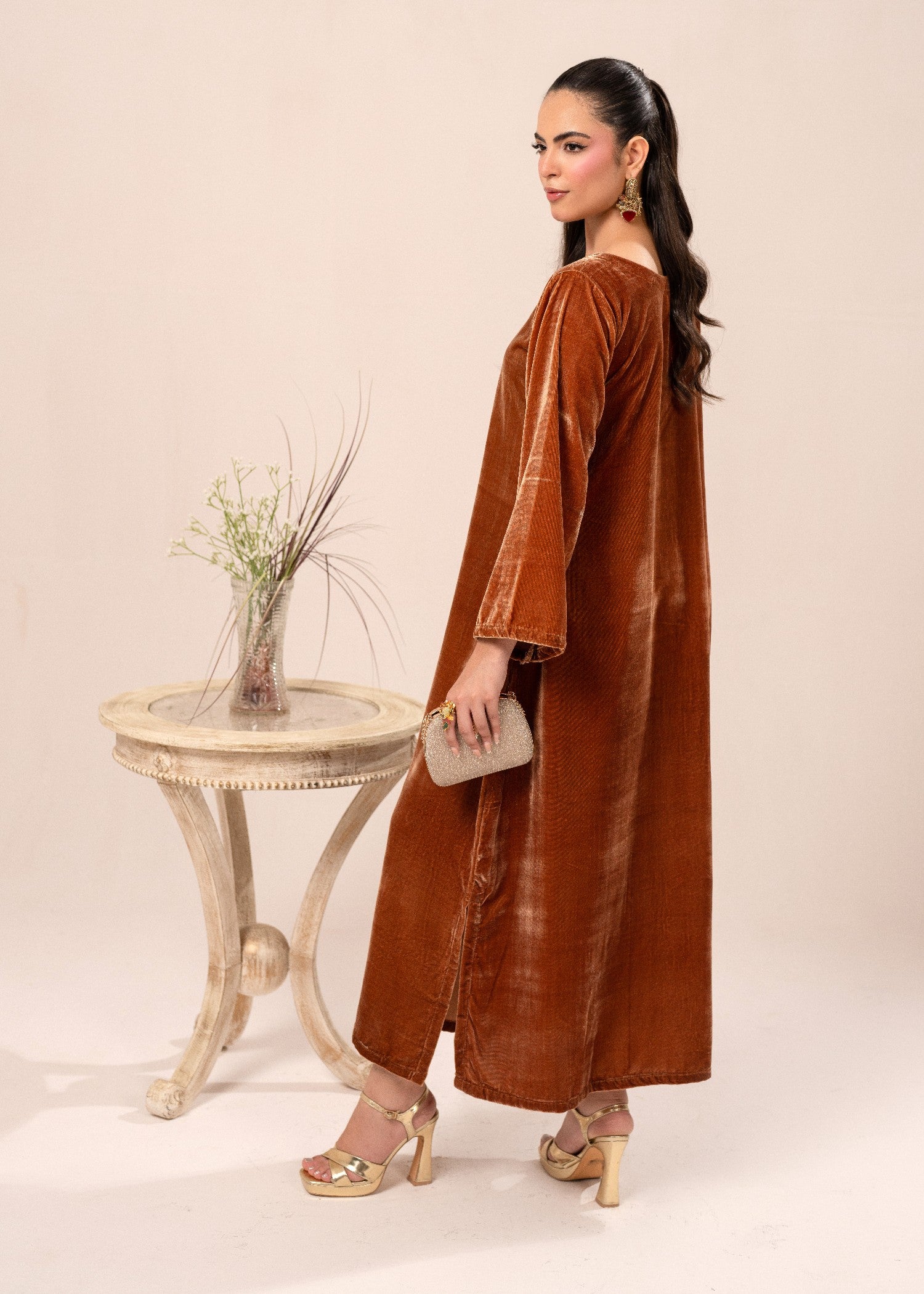 velvet Kaftan in Rustic brown