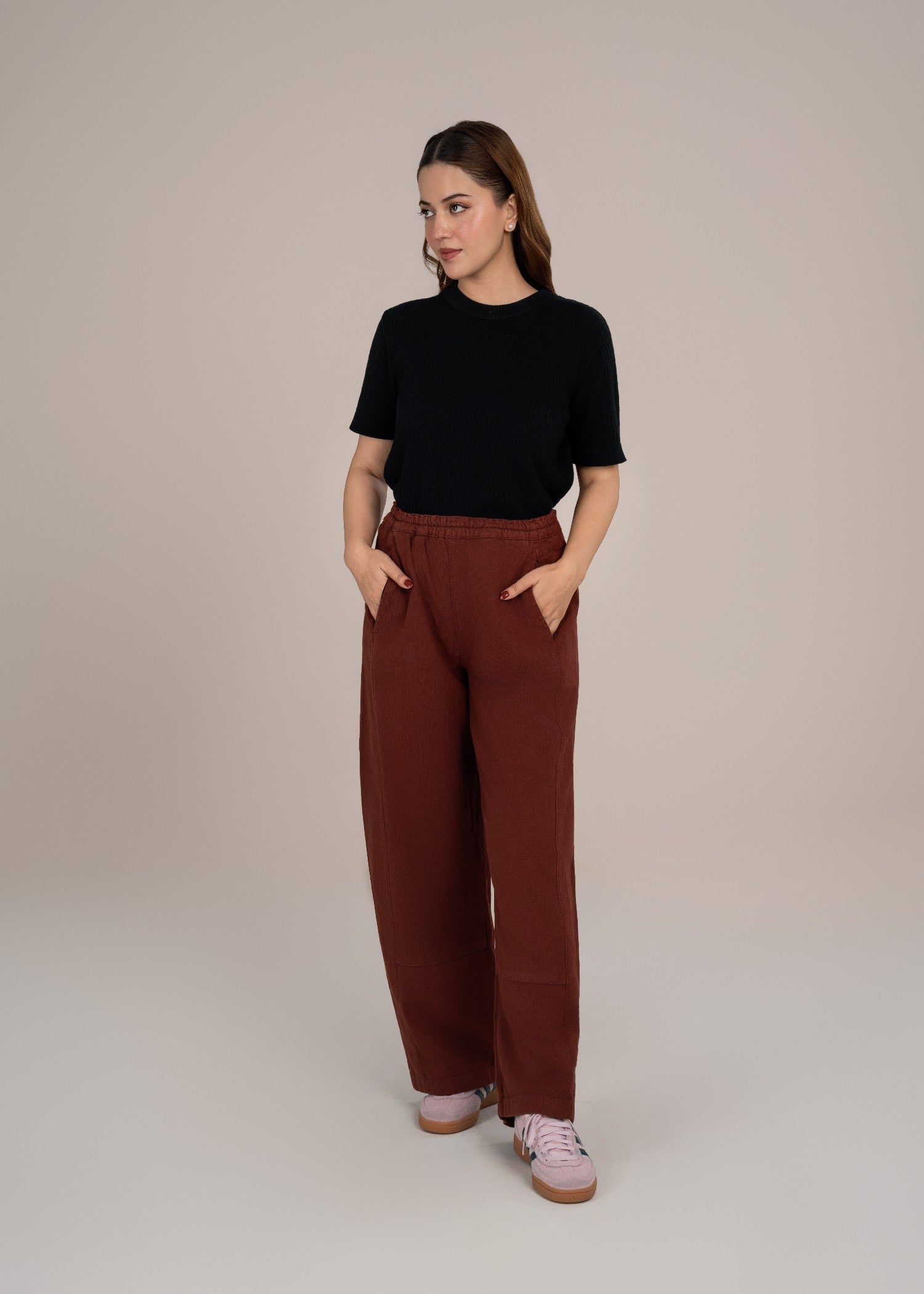 linen Trousers in Maroon