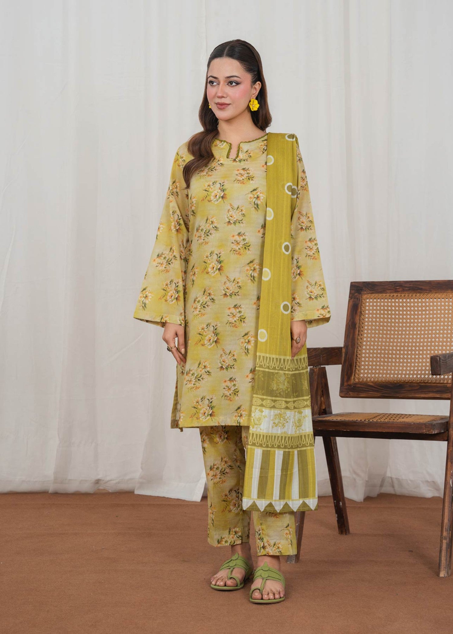 lawn Kurta Set in Beeswax