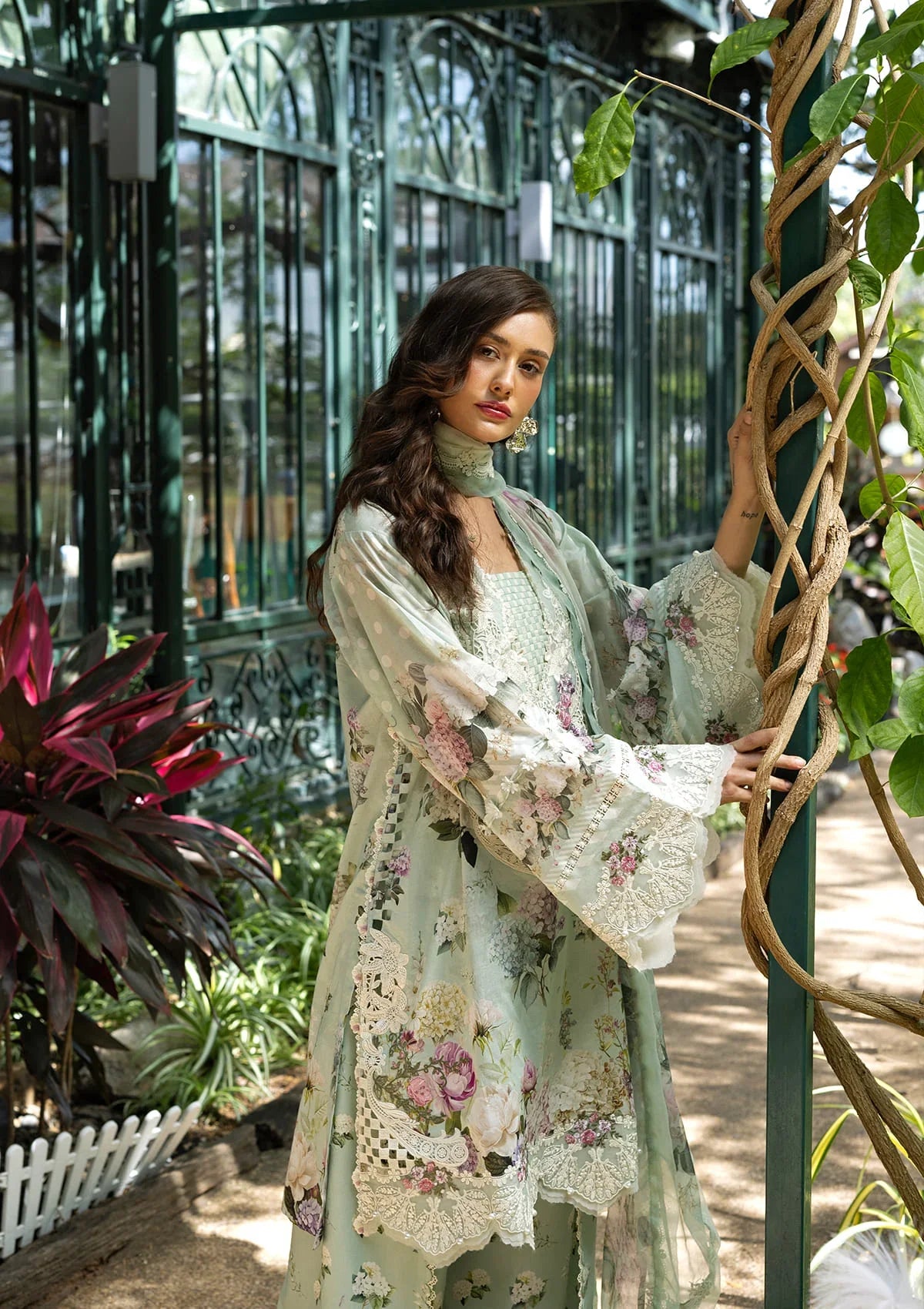 Signature Embroidered Lawn Prints – ESA-4B MINT MEADOW