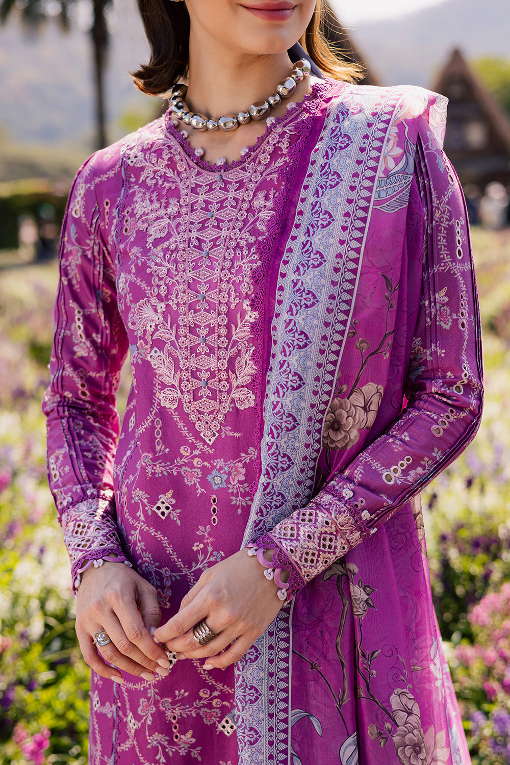 Shezlin Chikankari Eid Edit Lawn – ZARQAA (AV-11)