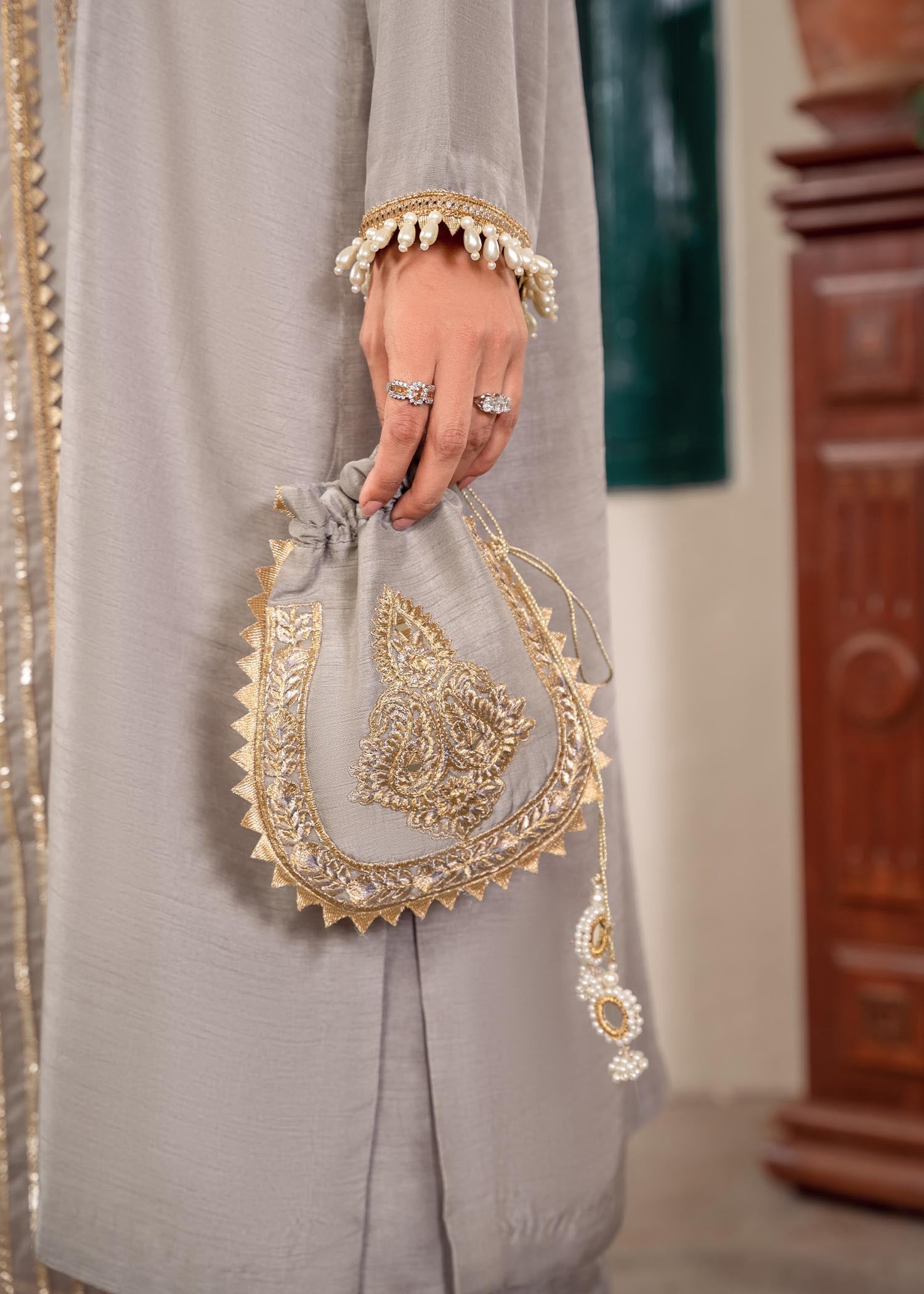 khaddi silk Kurta Set in Grey