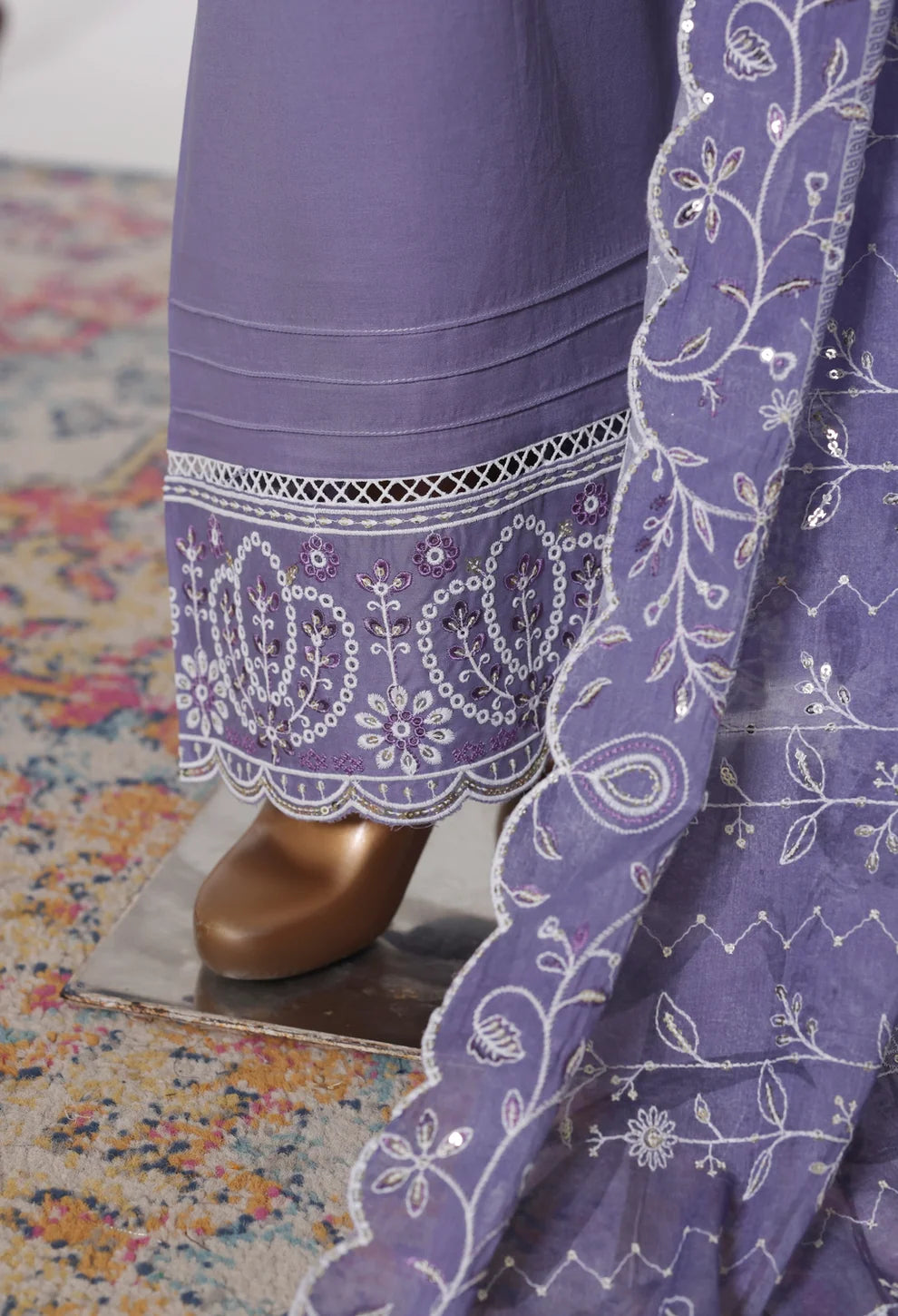 RTW White & White Embroidered Lawn – 10