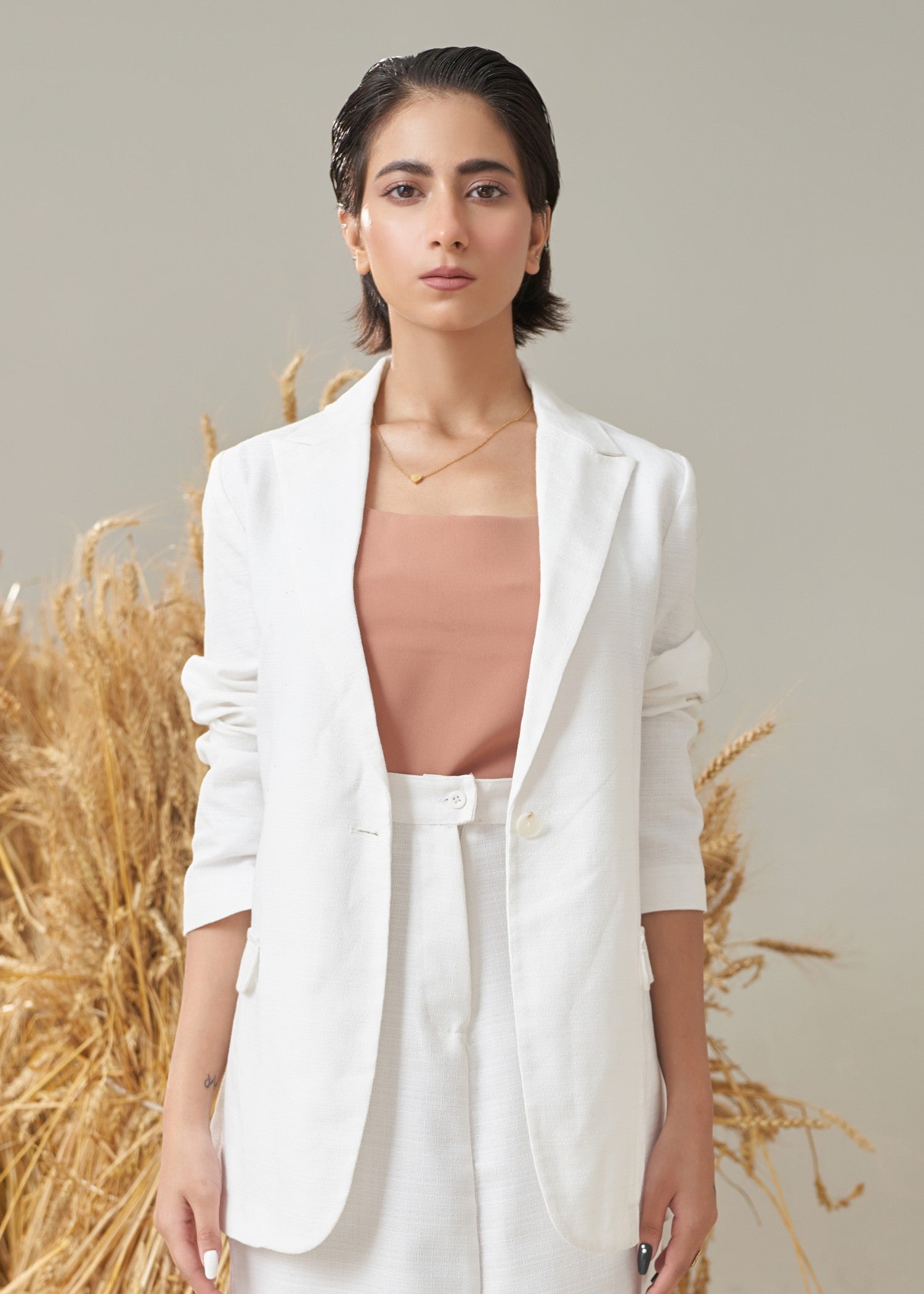 injected slub Blazer in White