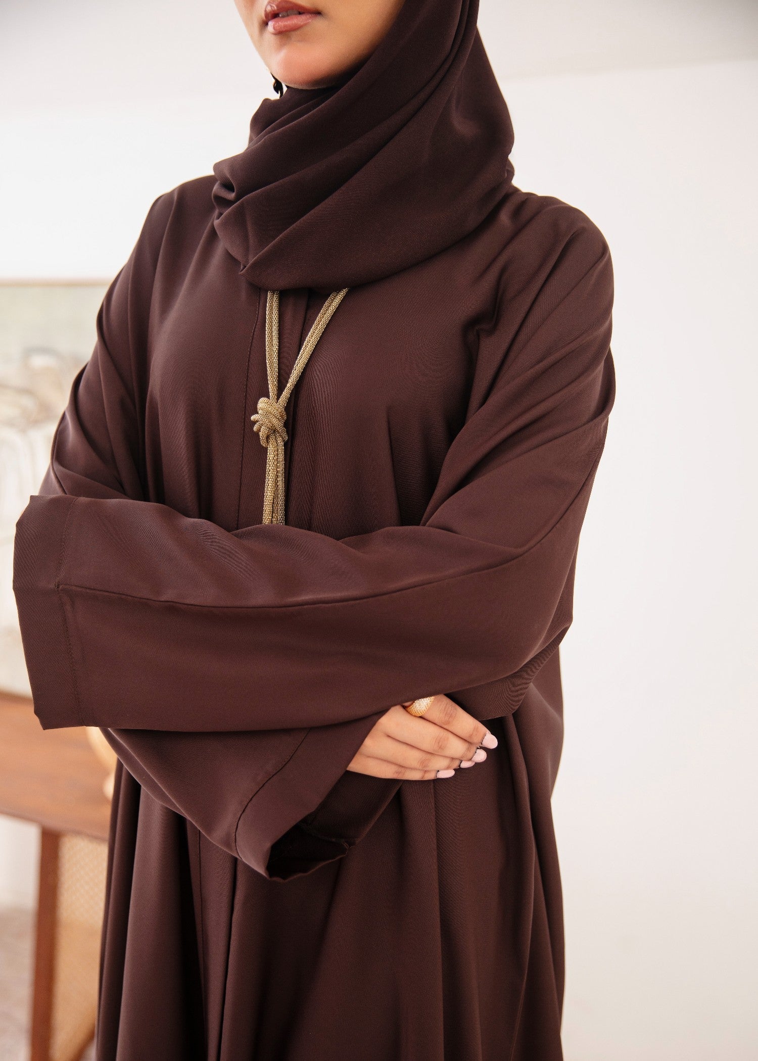 nidha Abaya in Russet brown