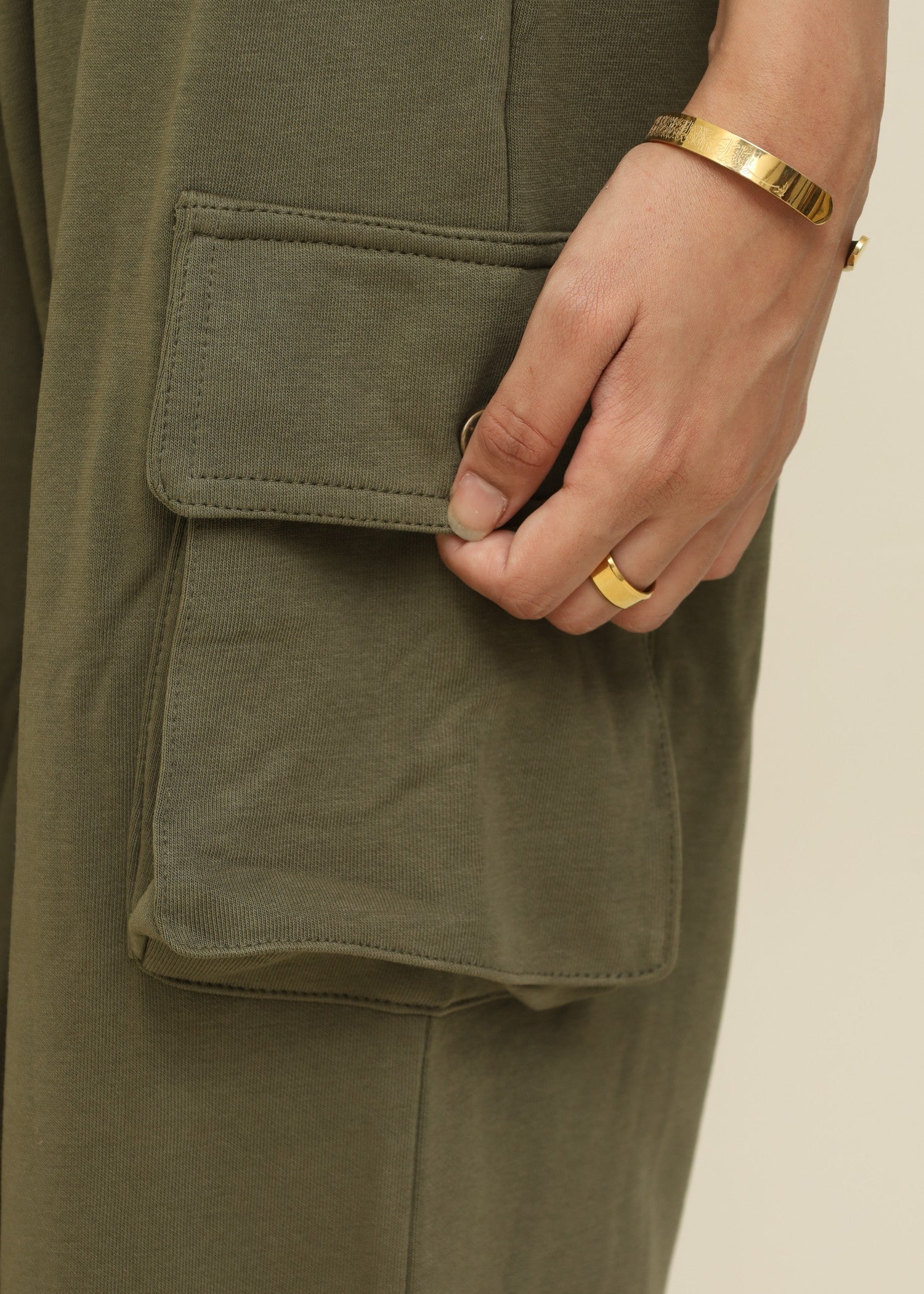 jersey knit Trousers in Olive green