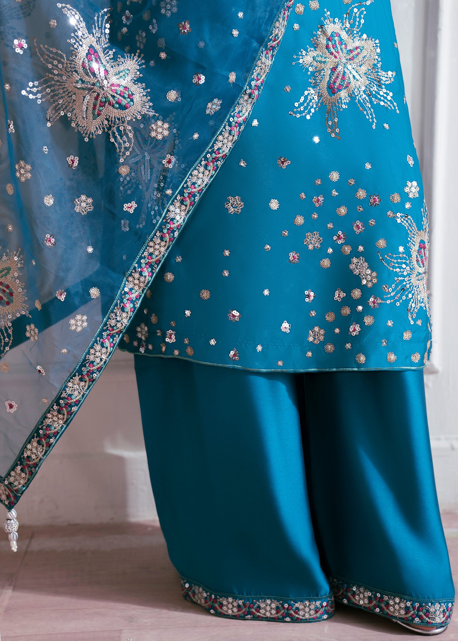 charmuse/shamooz Kurta Set in Steel blue