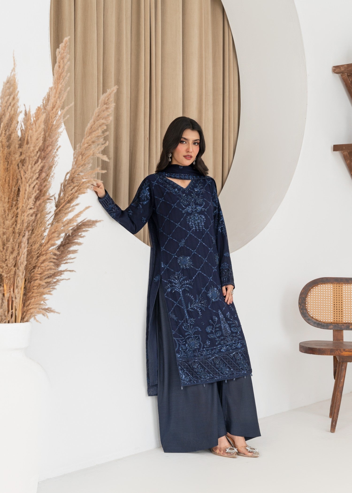 crinkle chiffon Kurta Set in Navy blue